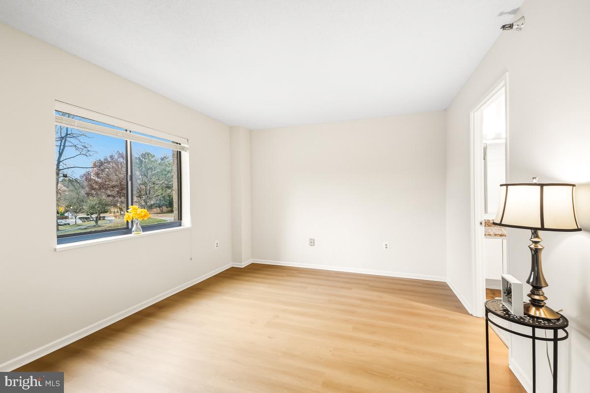 GREENS AT LEISURE WORLD - Residential