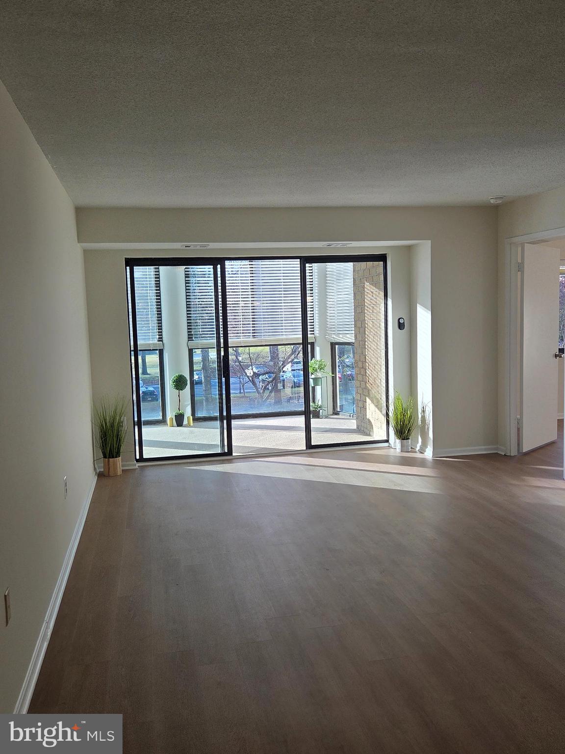 15107 INTERLACHEN DRIVE 2-215