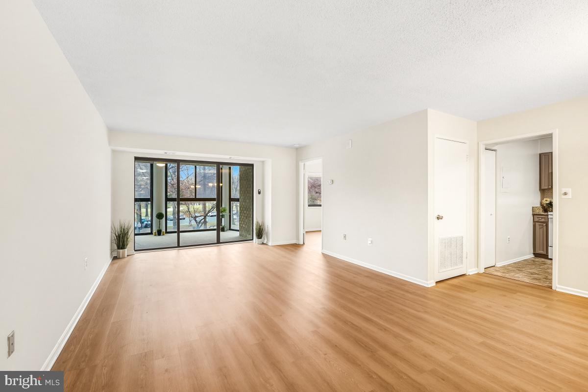 15107 INTERLACHEN DRIVE 2-215