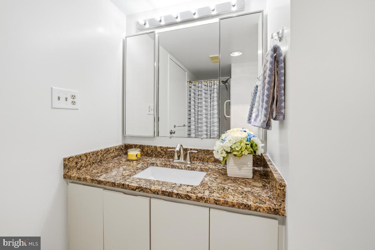 GREENS AT LEISURE WORLD - Residential