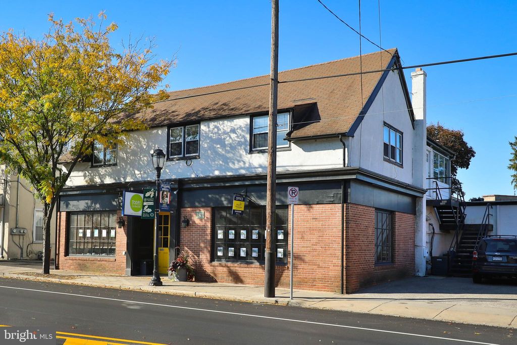 Photo of 1511 Bethlehem Pike, FLOURTOWN, PA 19031 (MLS # PAMC2150370)