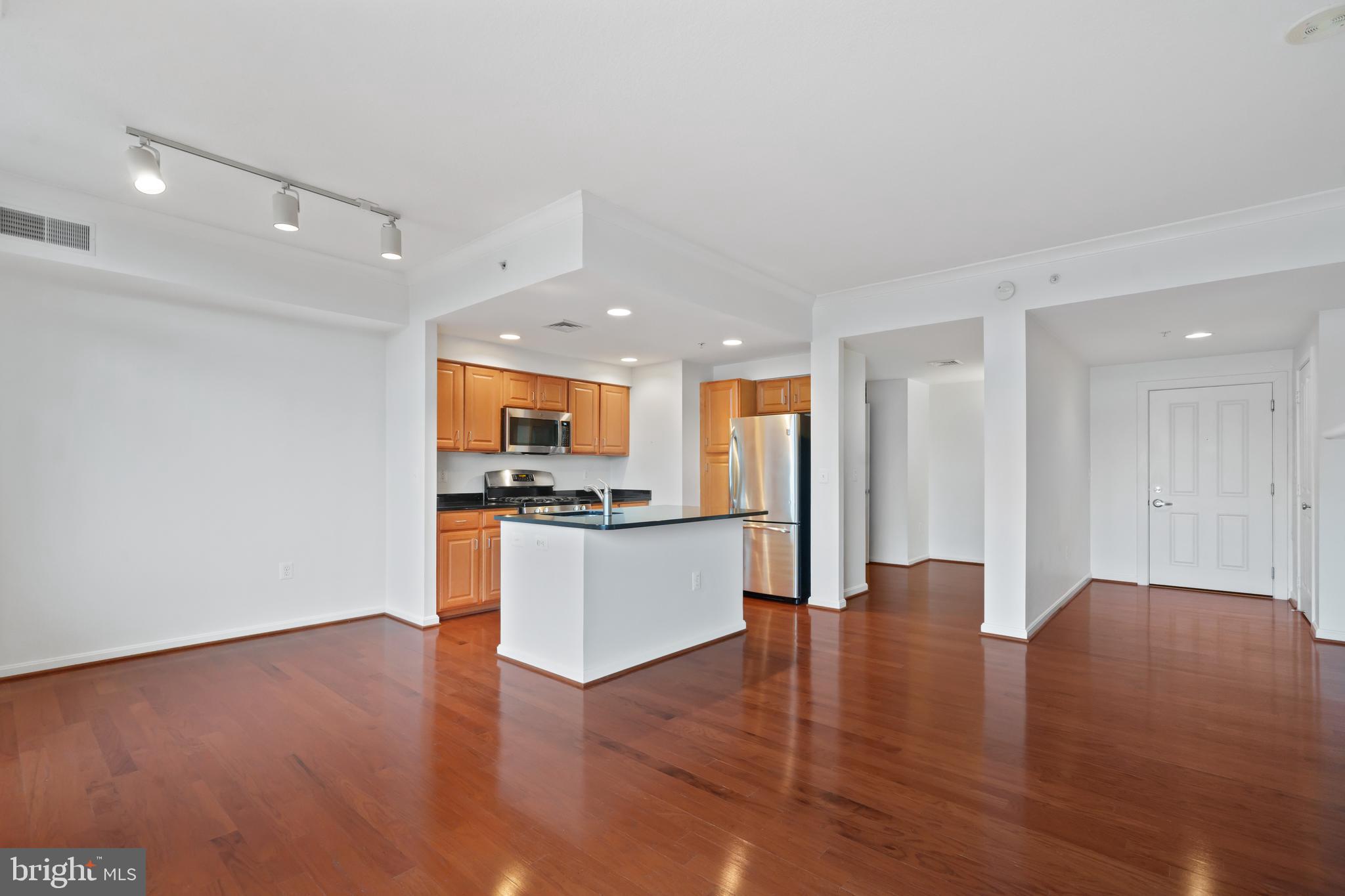 4480 MARKET COMMONS DRIVE 505