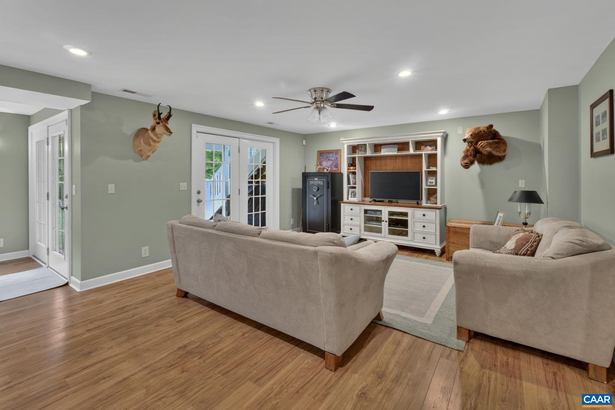 TAYLOR RIDGE ESTATES - Residential
