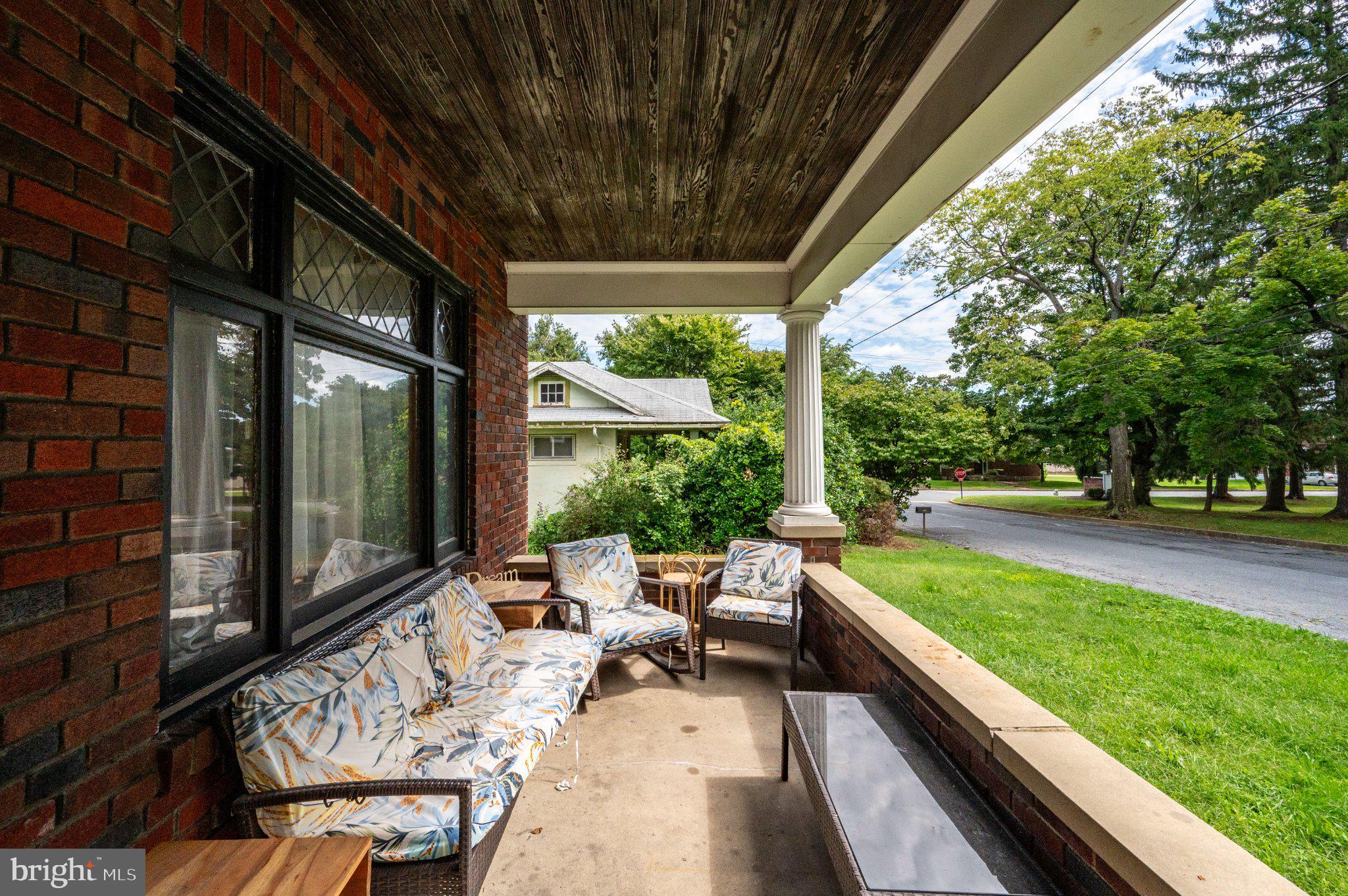711 GREENWAY TC TERRACE