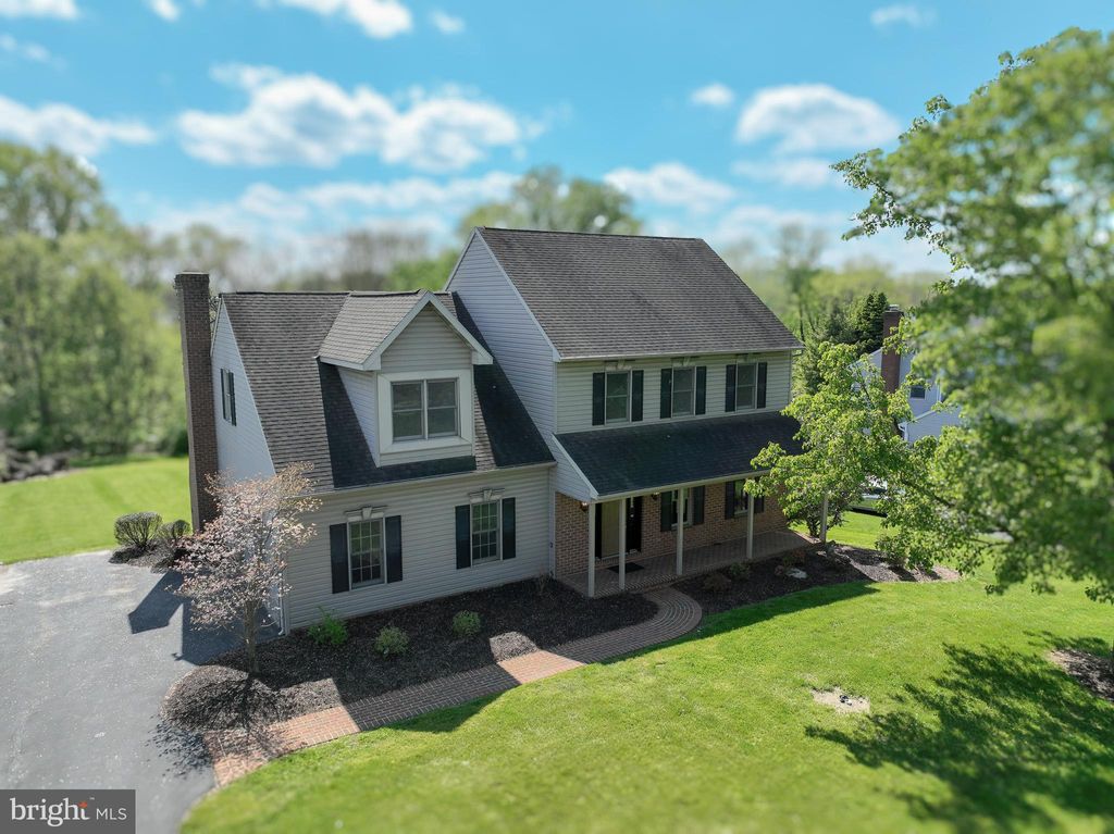 Photo of 344 W Charlotte Street, MILLERSVILLE, PA 17551 (MLS # PALA2086836)
