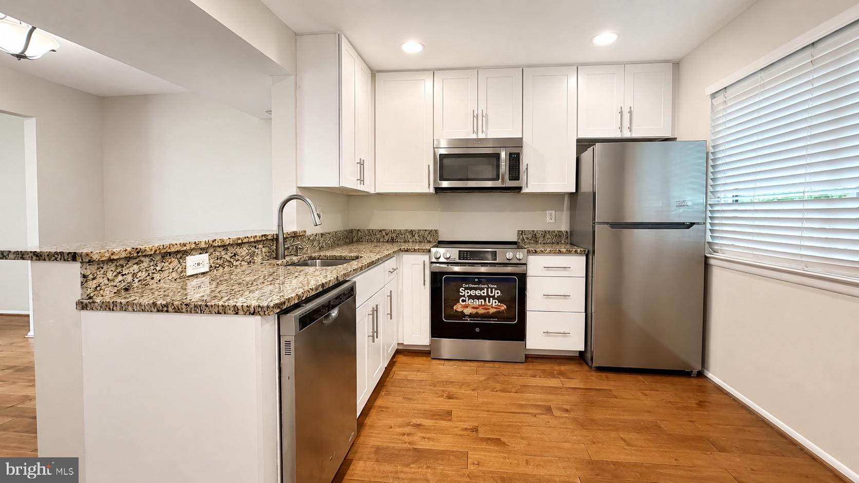 2473 GLENGYLE DRIVE 180