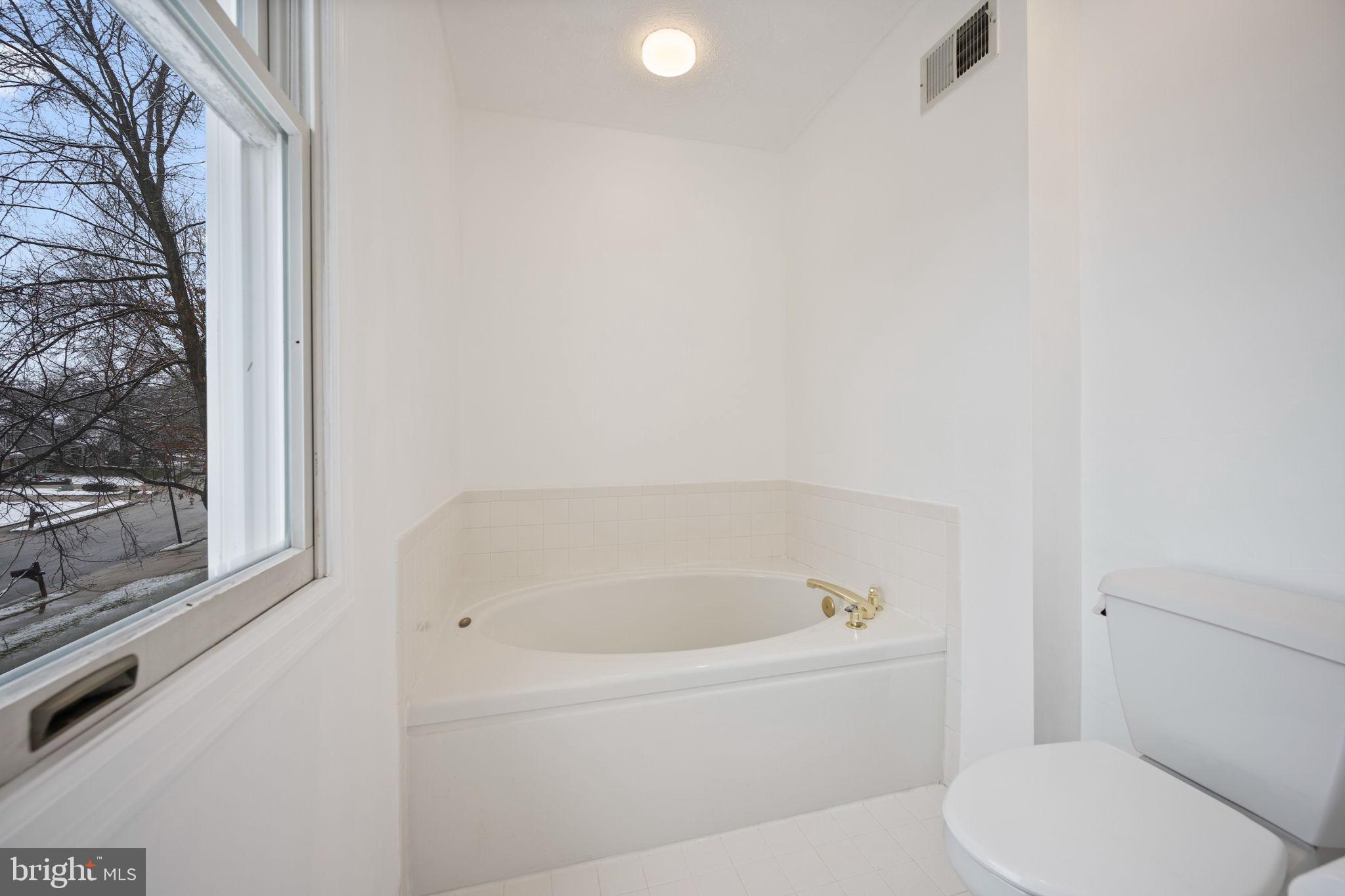 SHEPHERDS GLEN - Residential