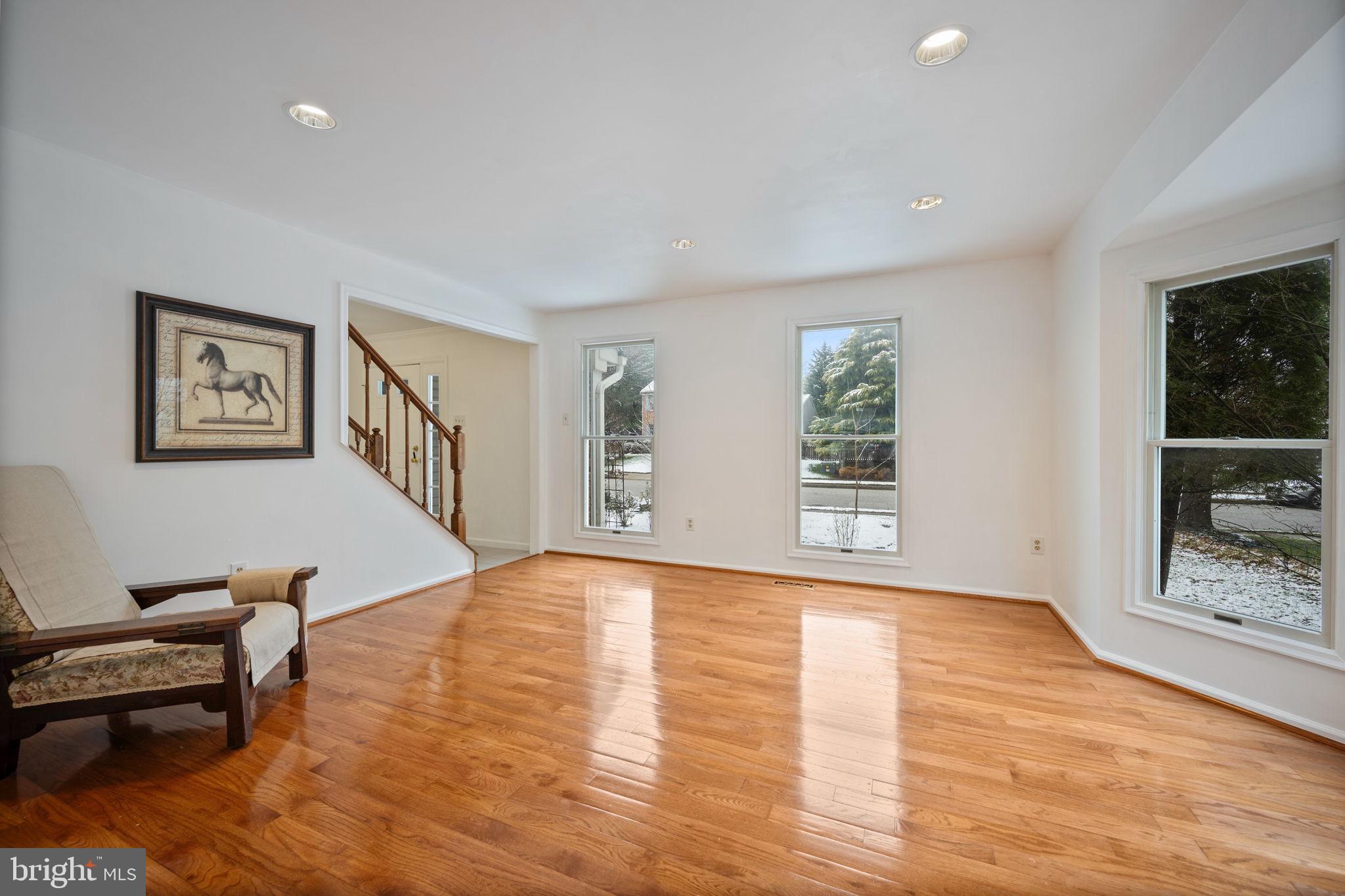 SHEPHERDS GLEN - Residential