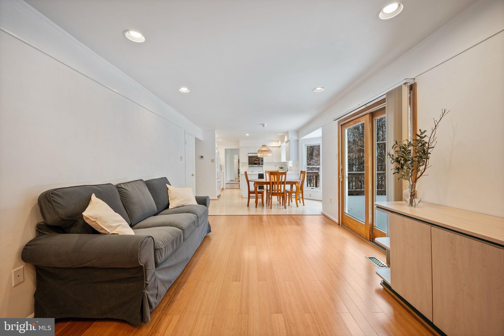 SHEPHERDS GLEN - Residential