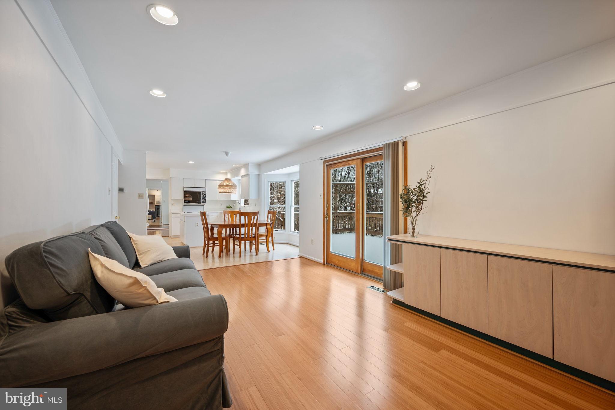 SHEPHERDS GLEN - Residential