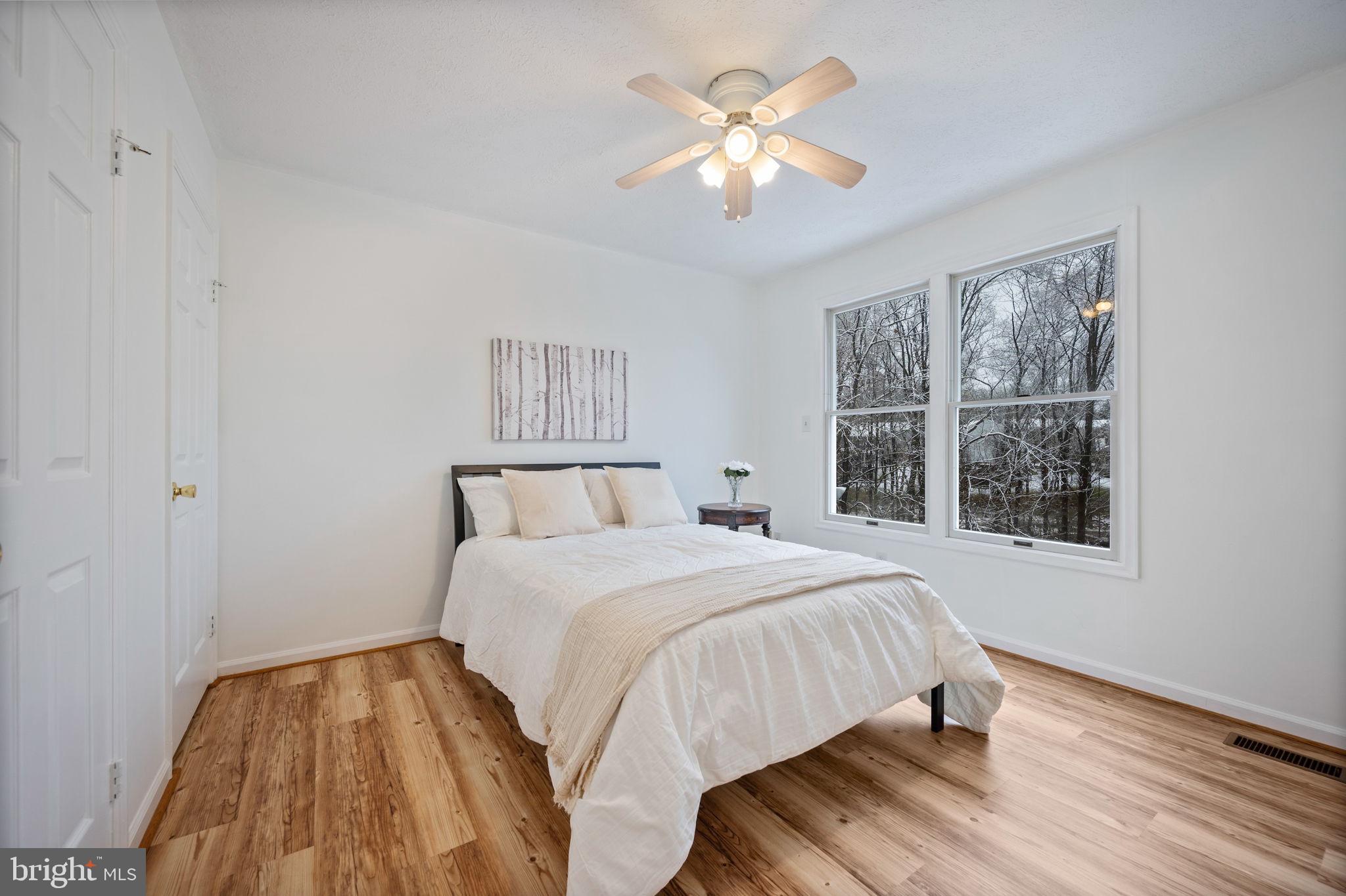 SHEPHERDS GLEN - Residential