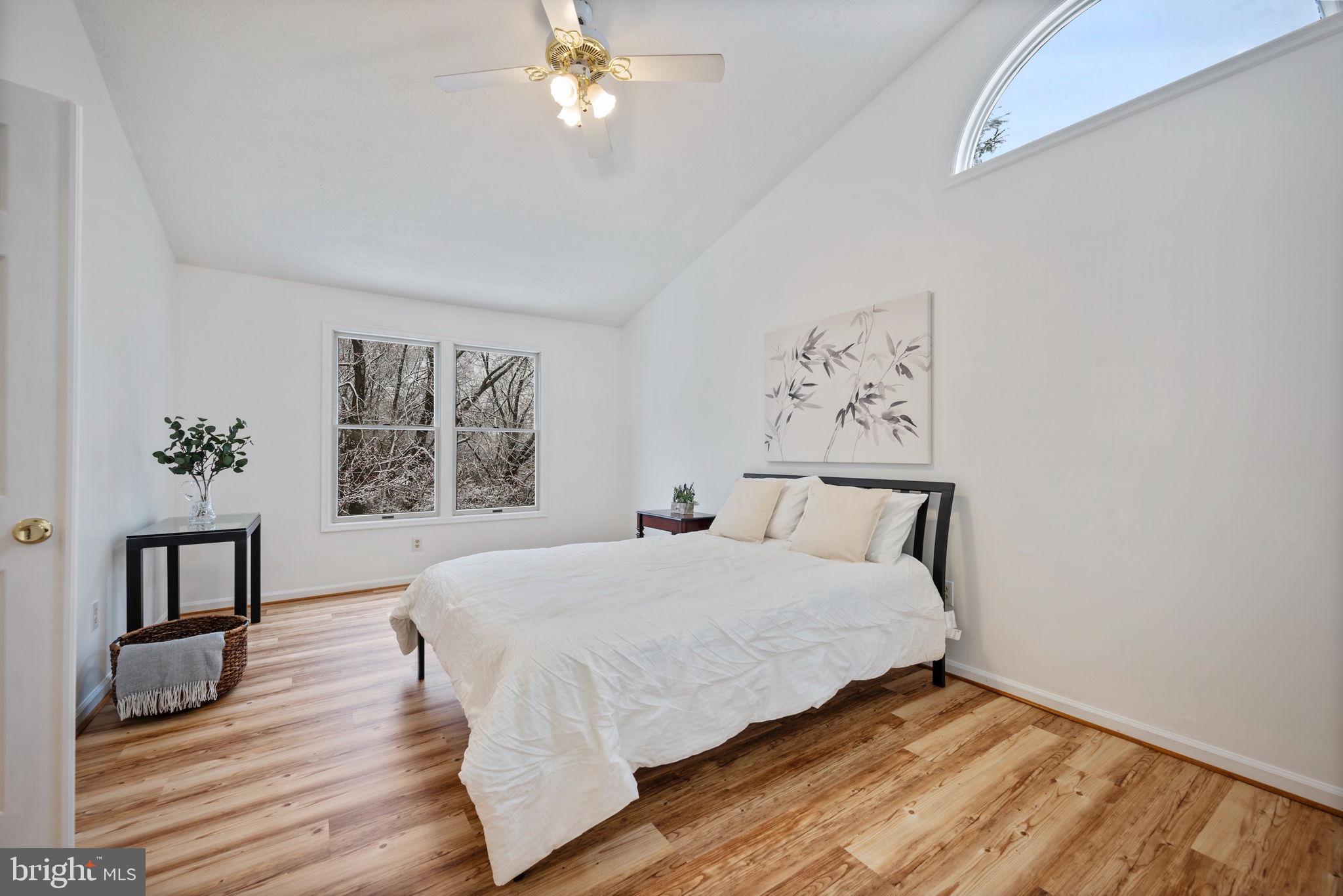 SHEPHERDS GLEN - Residential