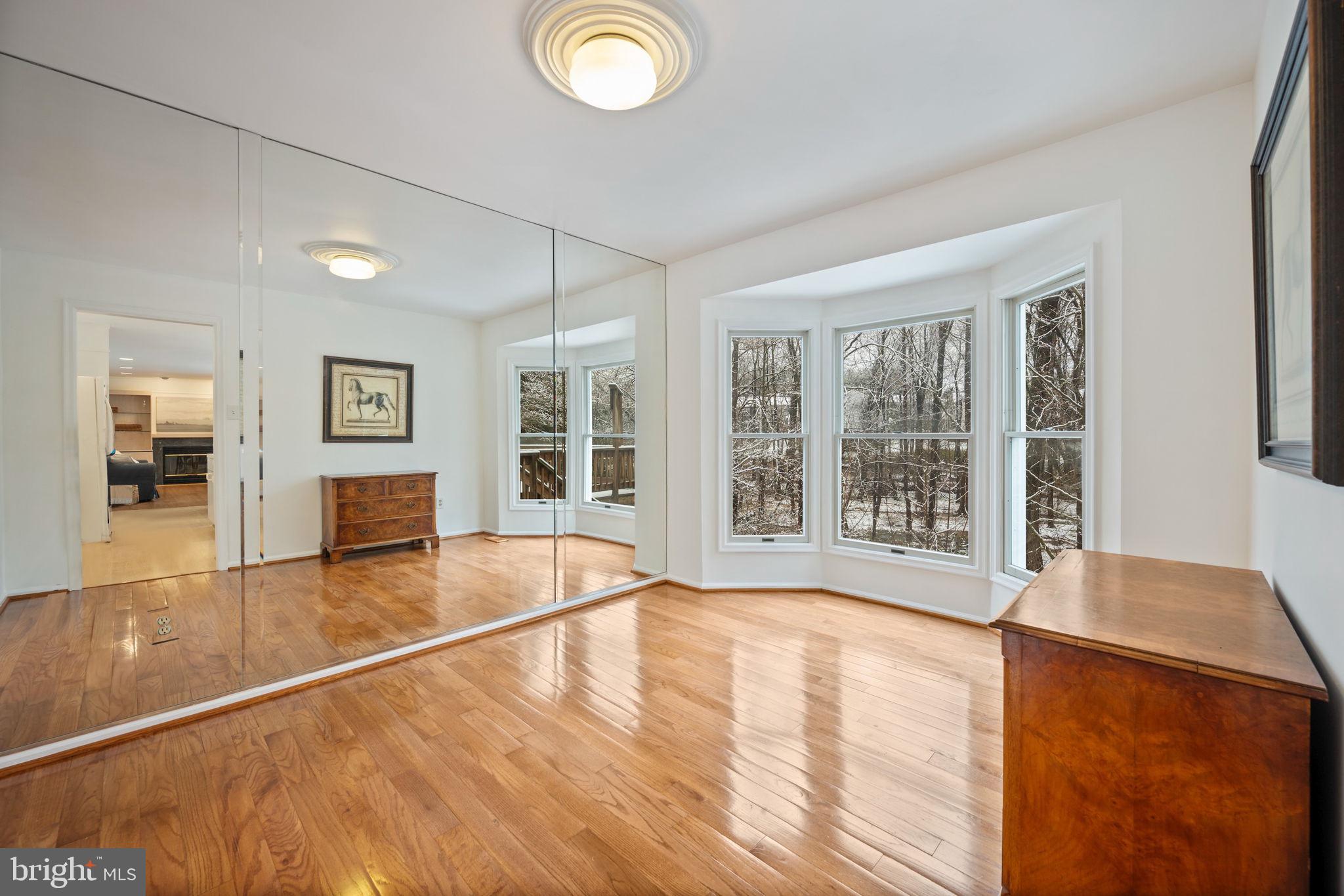 SHEPHERDS GLEN - Residential