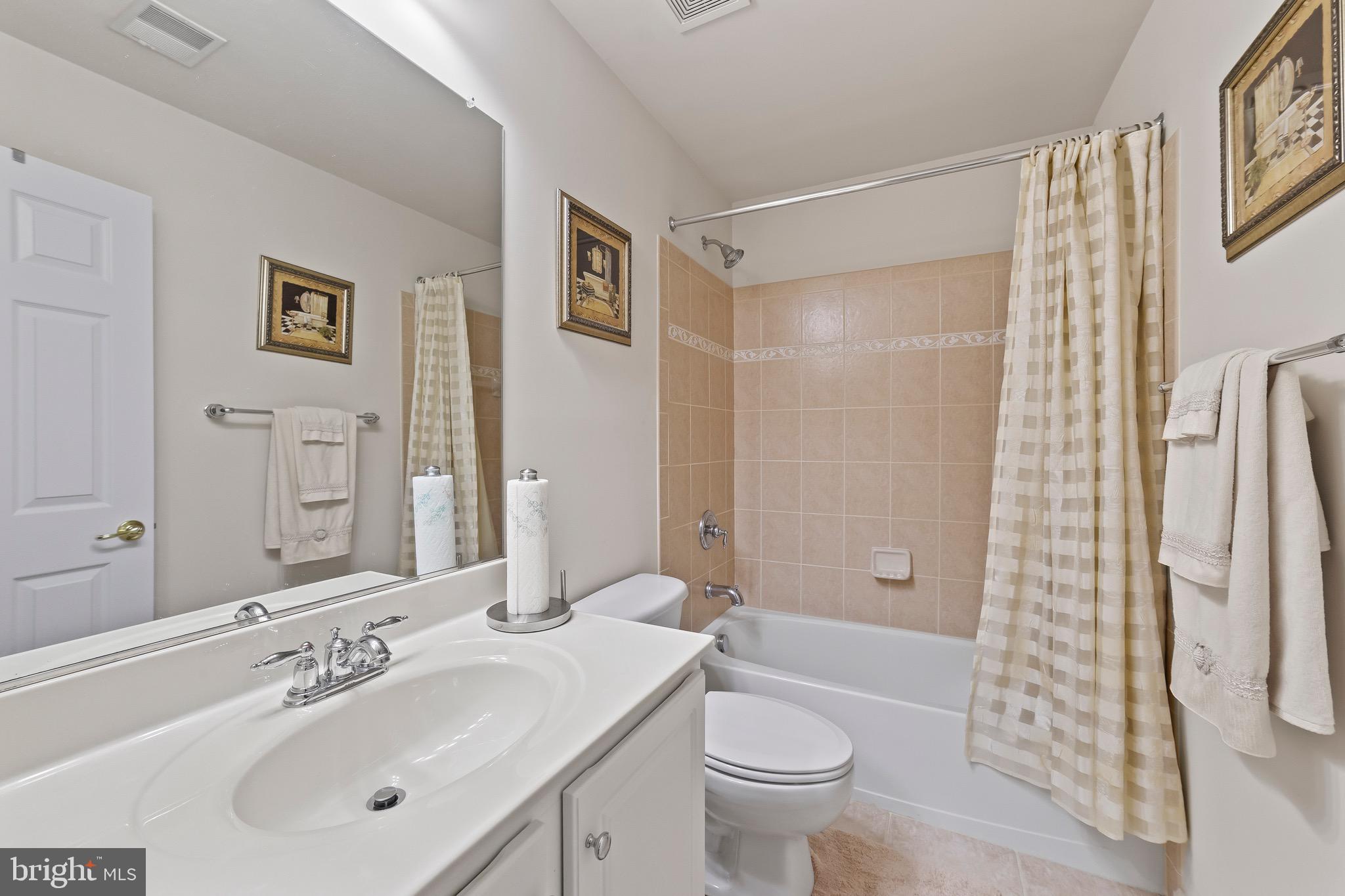 PORT POTOMAC - Residential