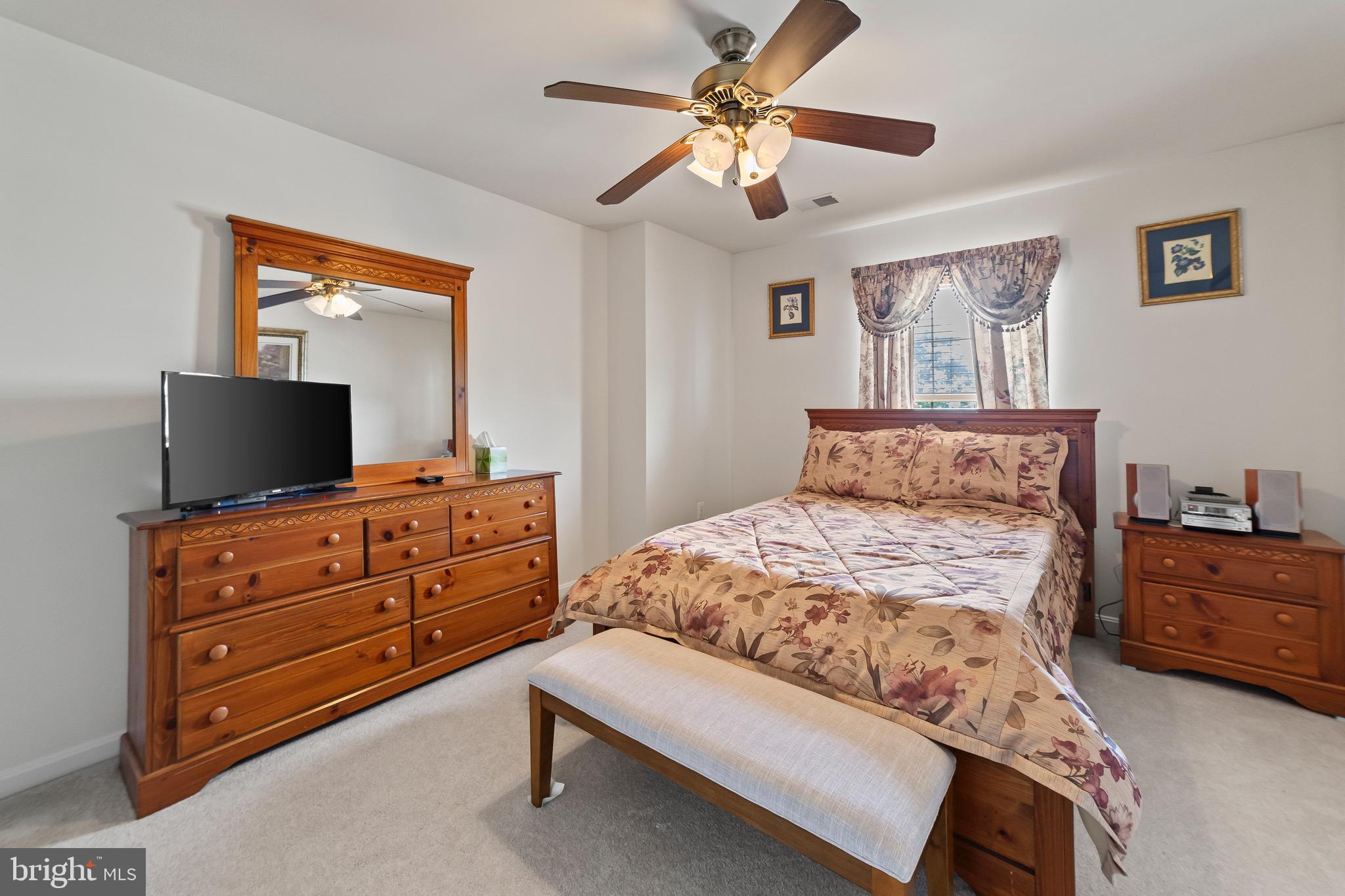 PORT POTOMAC - Residential