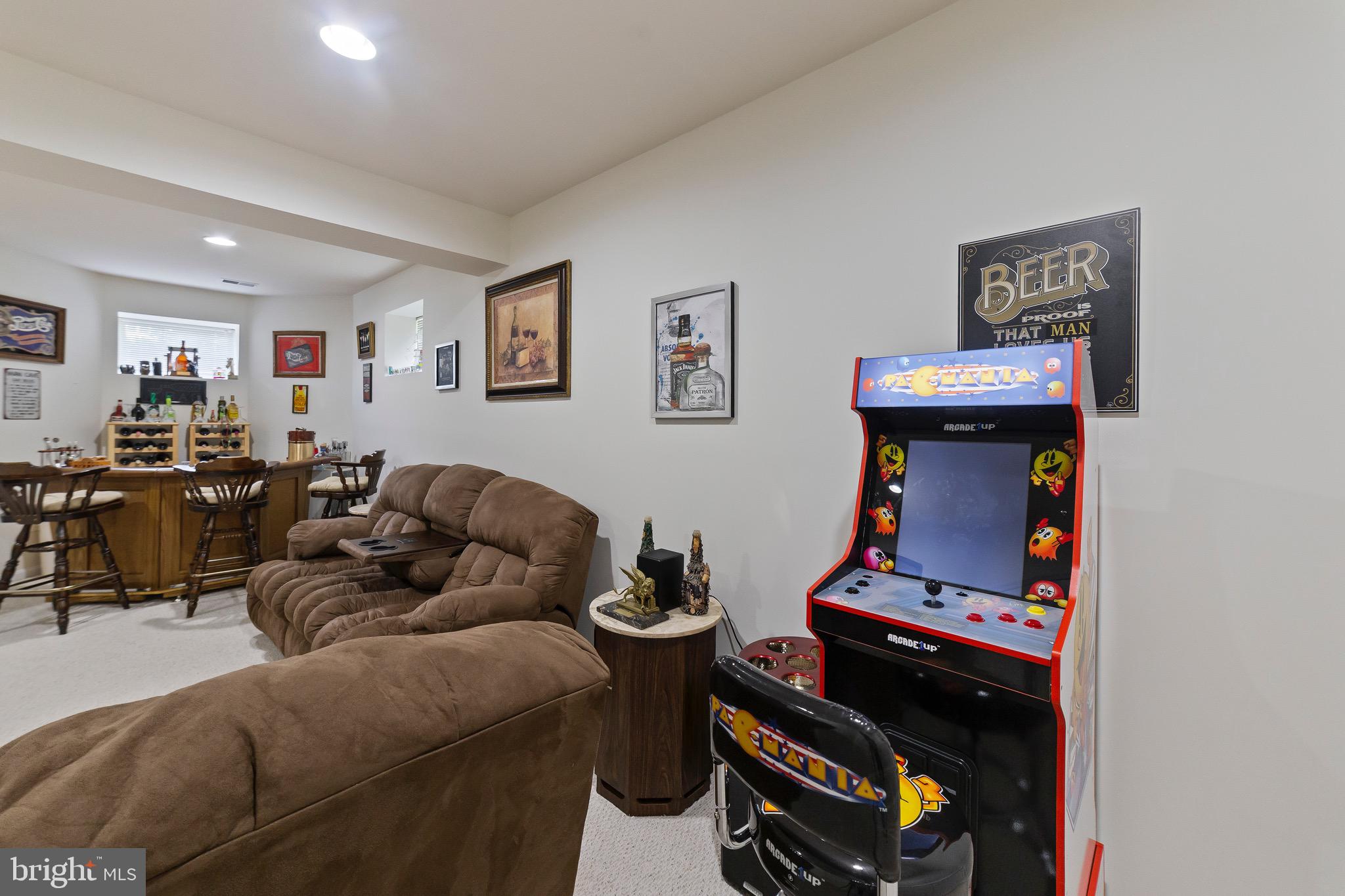 PORT POTOMAC - Residential