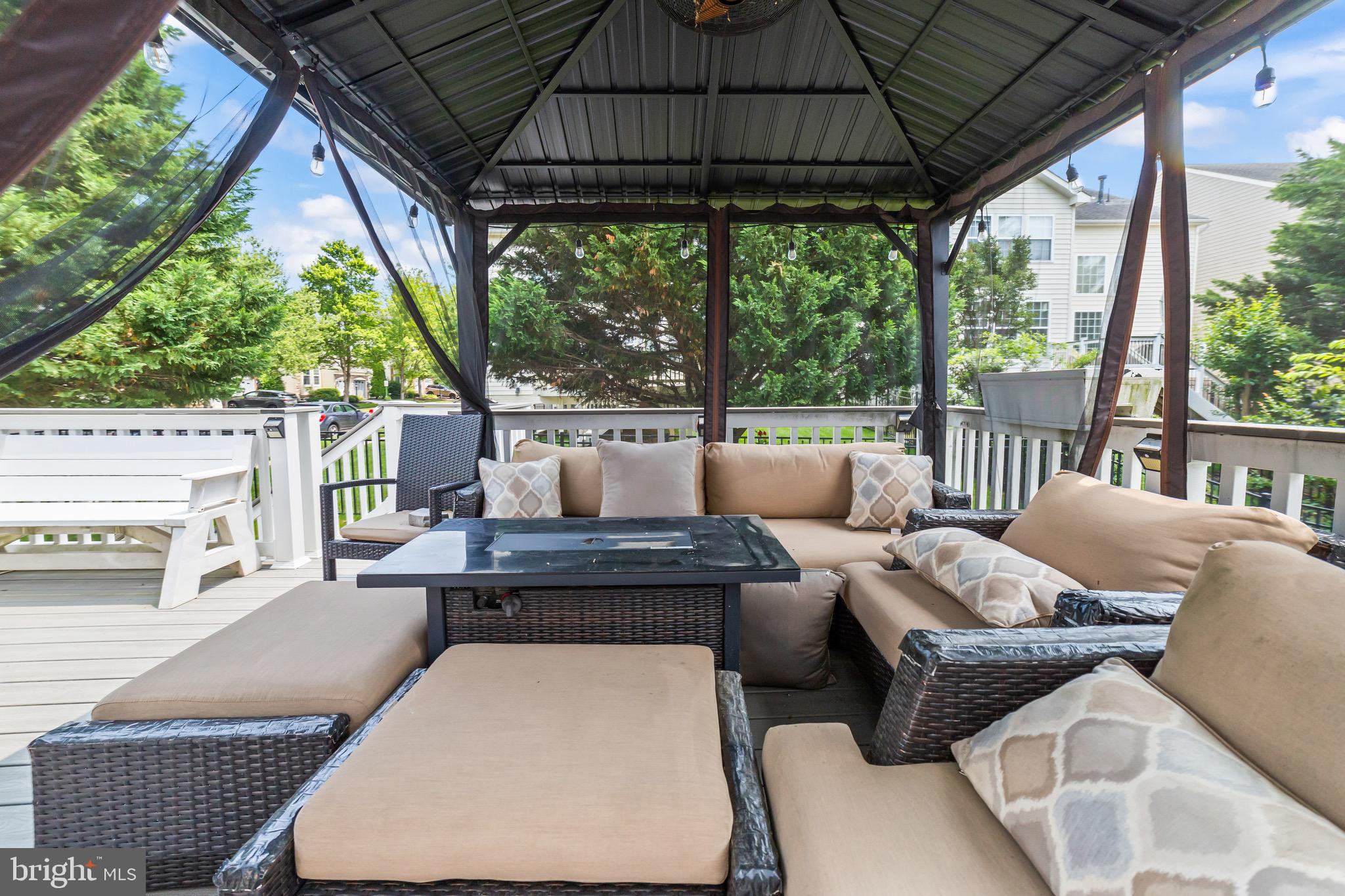 PORT POTOMAC - Residential