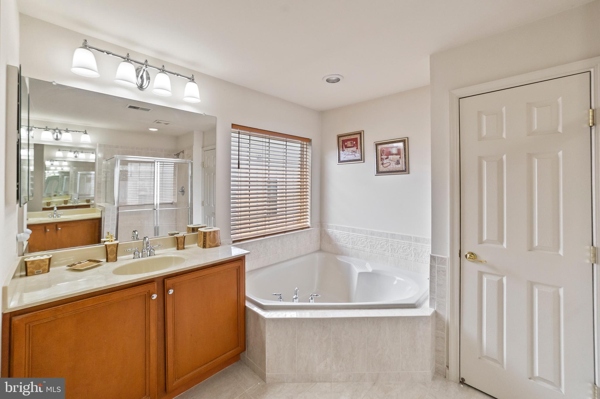 PORT POTOMAC - Residential