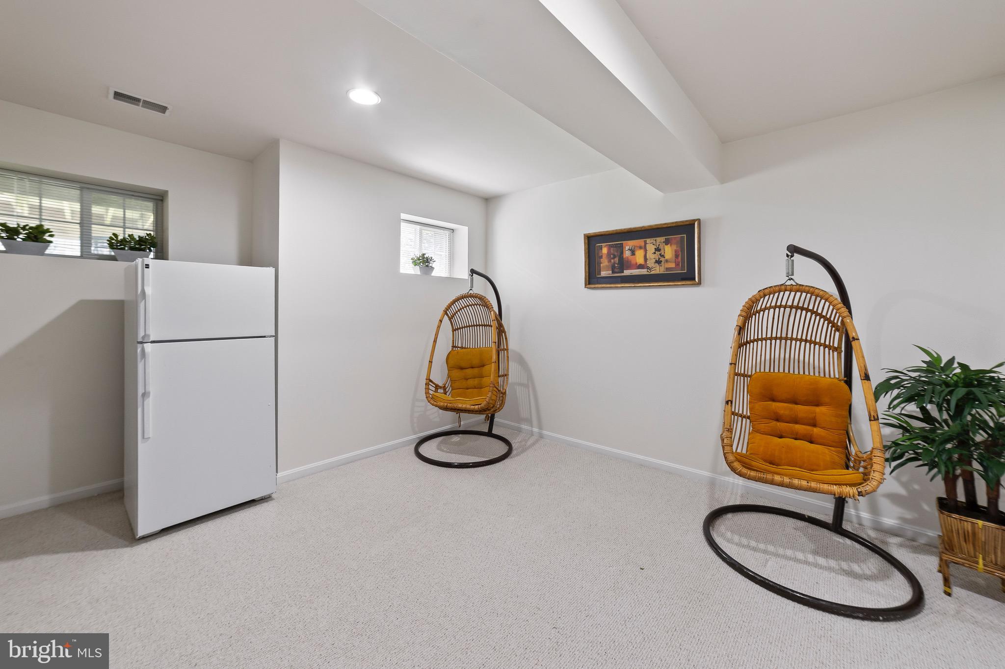 PORT POTOMAC - Residential