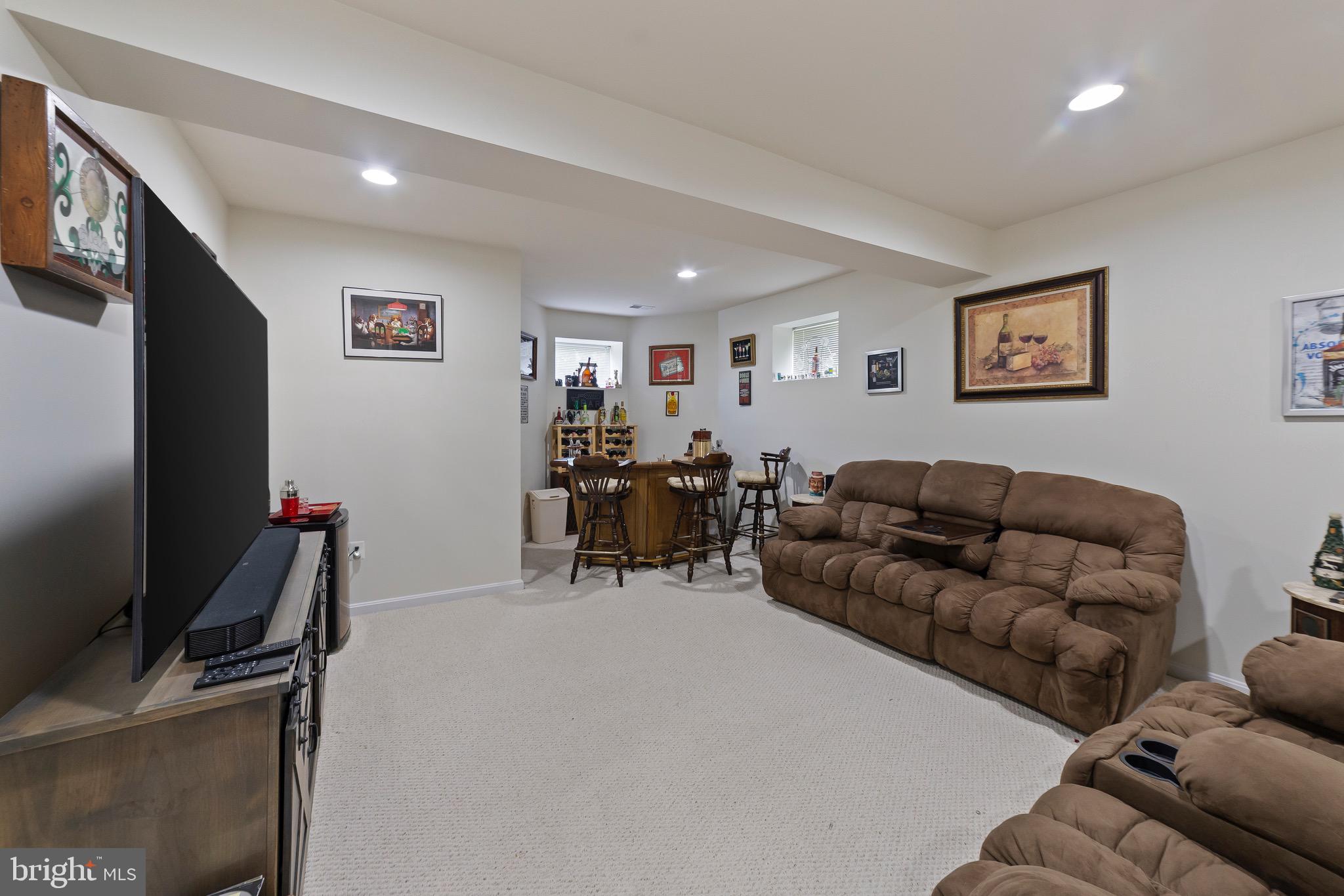 PORT POTOMAC - Residential