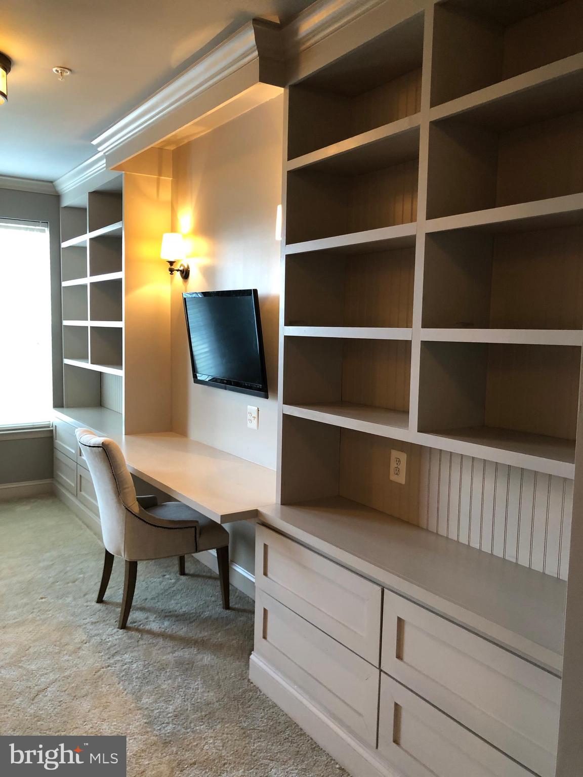 RIVER HILL - Residential