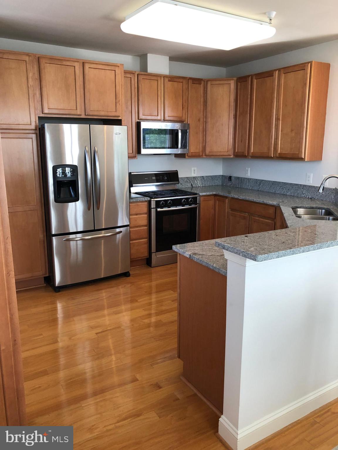 RIVER HILL - Residential