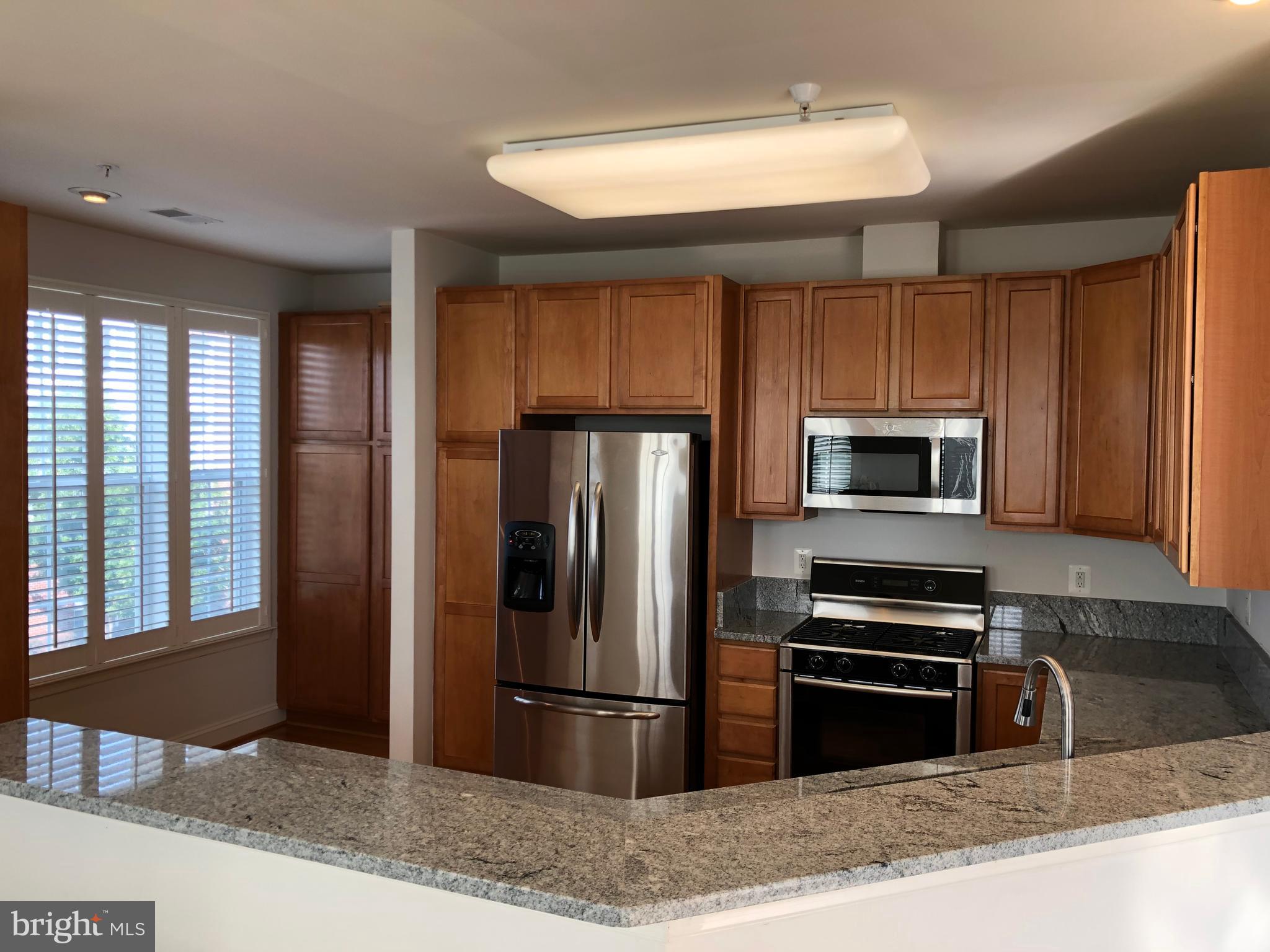 RIVER HILL - Residential