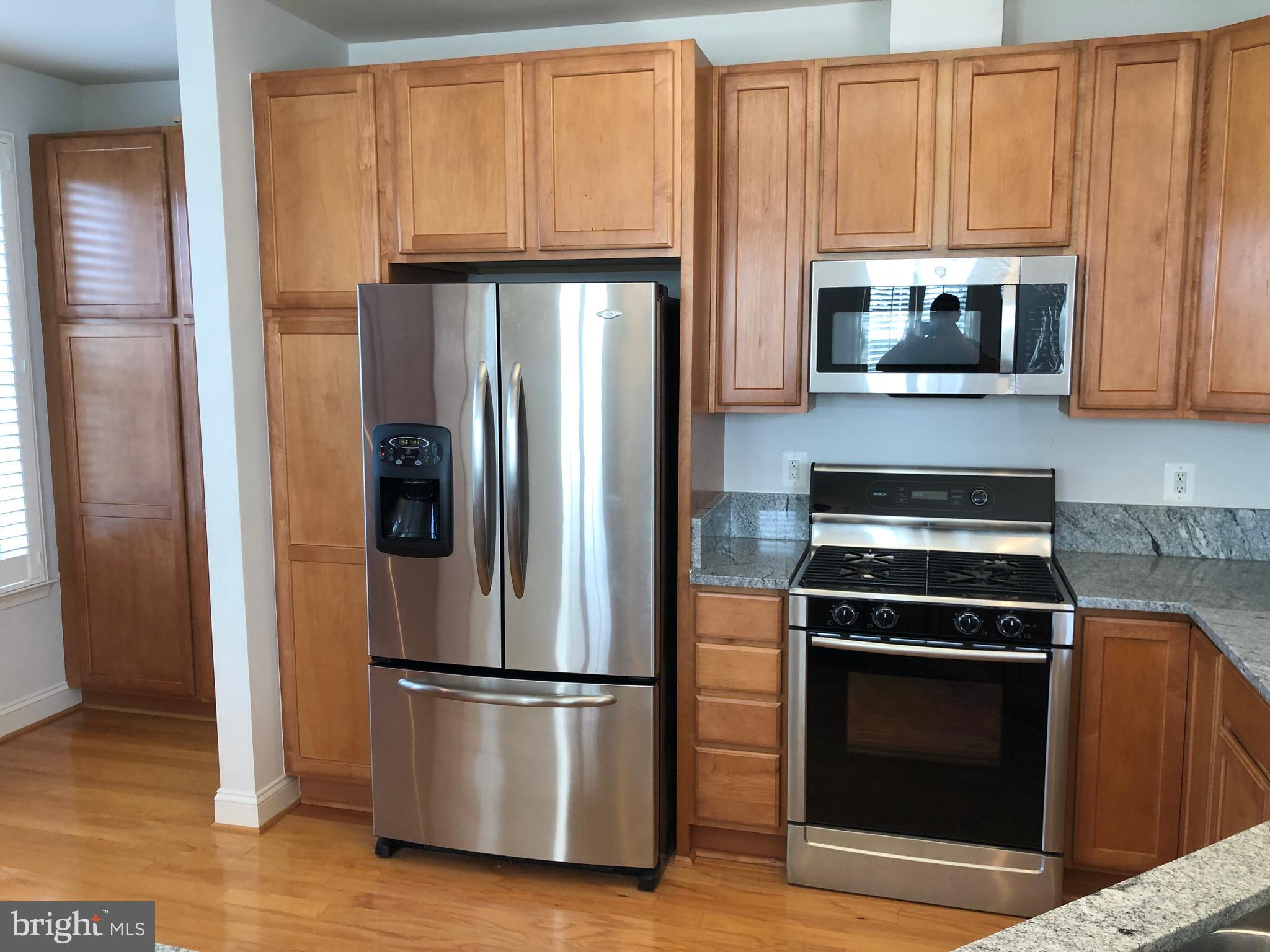 RIVER HILL - Residential