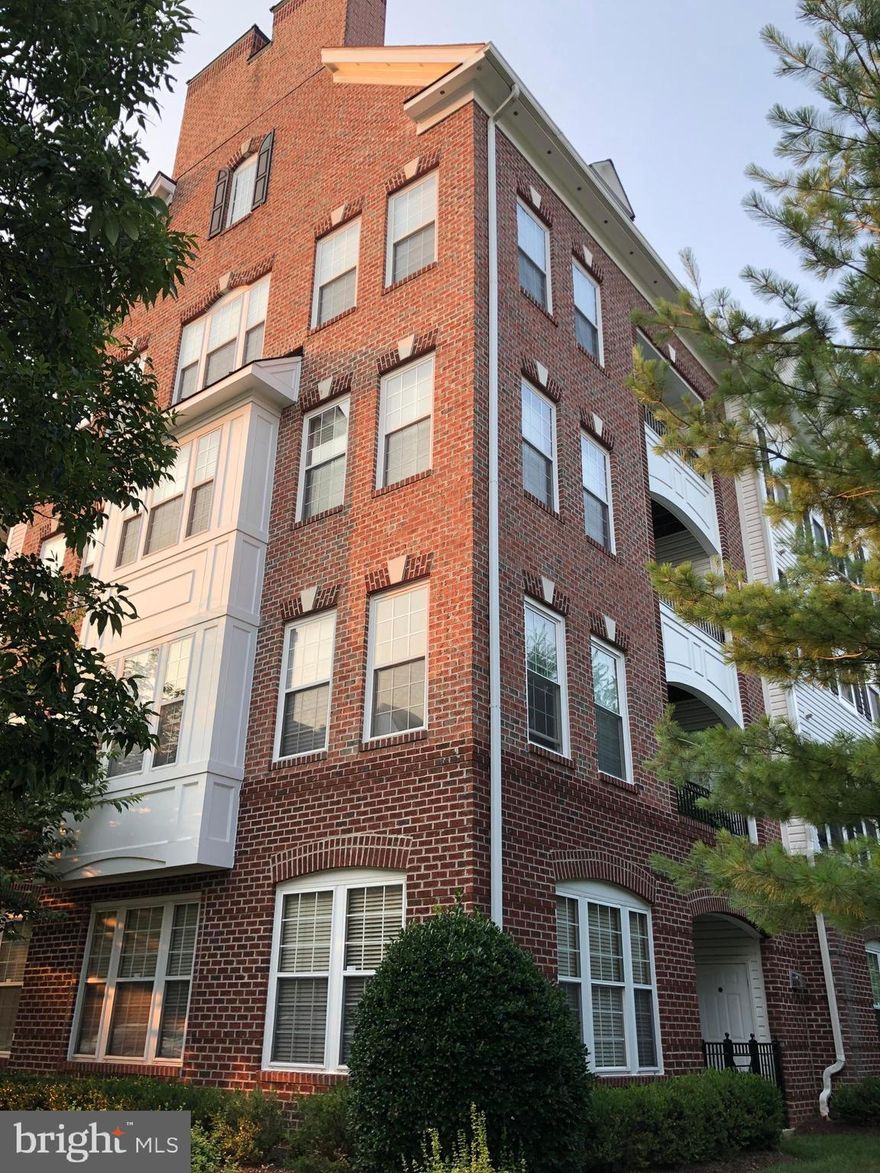 Back on the Market - Rare opportunity to buy an end unit River Hill Condo in the Clarksville School District!  This beautiful condo sleeps up to 6 people, has lots of natural light and upgrades throughout.  Hardwood floors in the main living area, new carpet, fresh paint, kitchen upgrades including stainless steel appliances, brand new granite countertops, new sink and faucet fixture, additional cabinets with bonus pantry space, high end shutter style window treatments.  Generous sized Master bedroom, the second bedroom sleeps 4 with custom built-in bunk beds, custom work stations with media center and book shelves.  This condo includes parking in the outside parking lot.  Walking distance to River Hill Village Center, Giant, gym, banks, restaurants, gas station  and more.