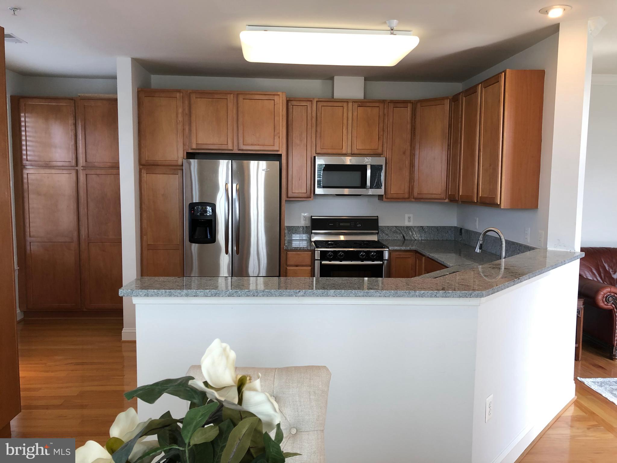 RIVER HILL - Residential