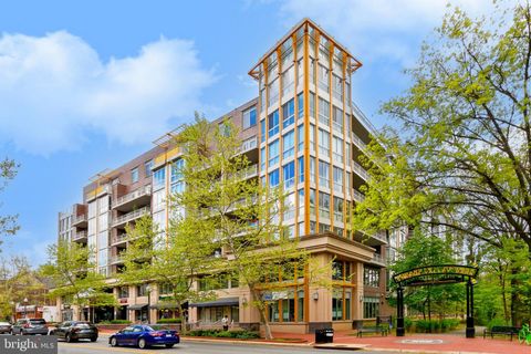 Photo of 513 W Broad Street #711, FALLS CHURCH, VA 22046 (MLS # VAFA2003554)