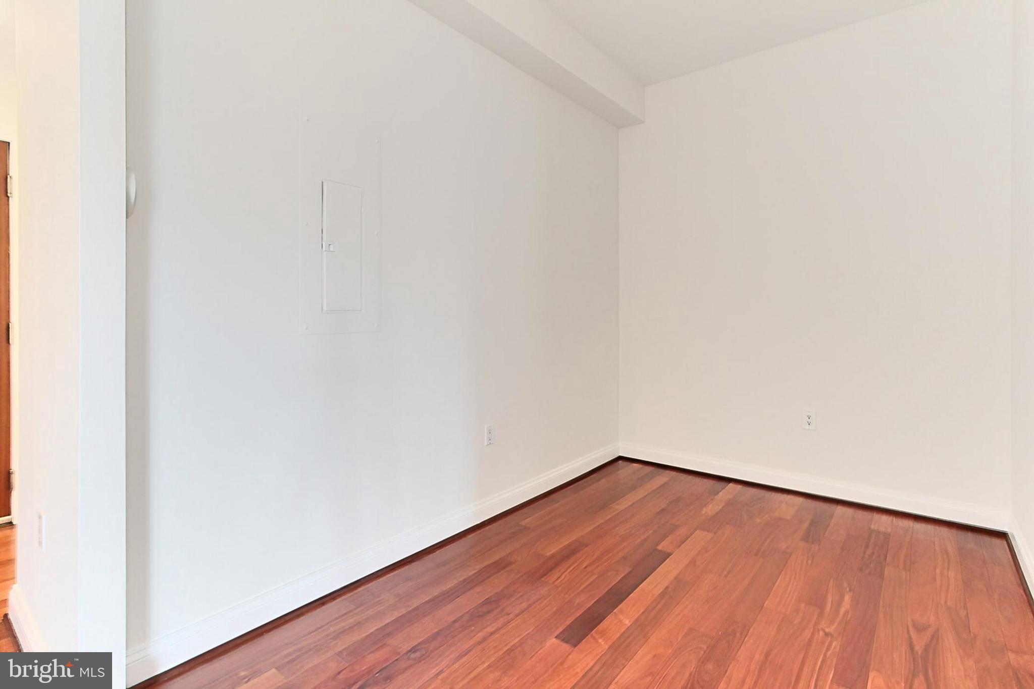 BYRON CONDOMINIUM - Residential