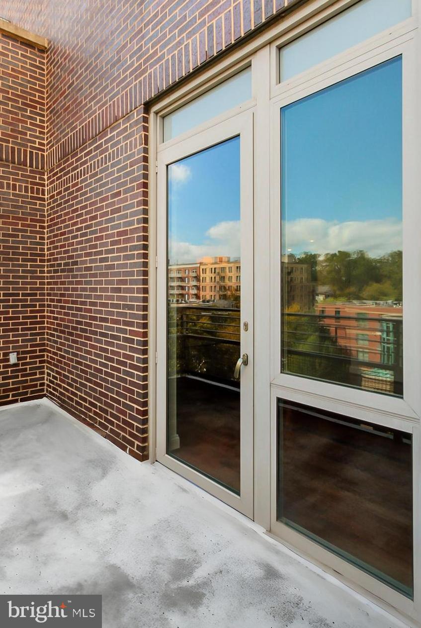 BYRON CONDOMINIUM - Residential