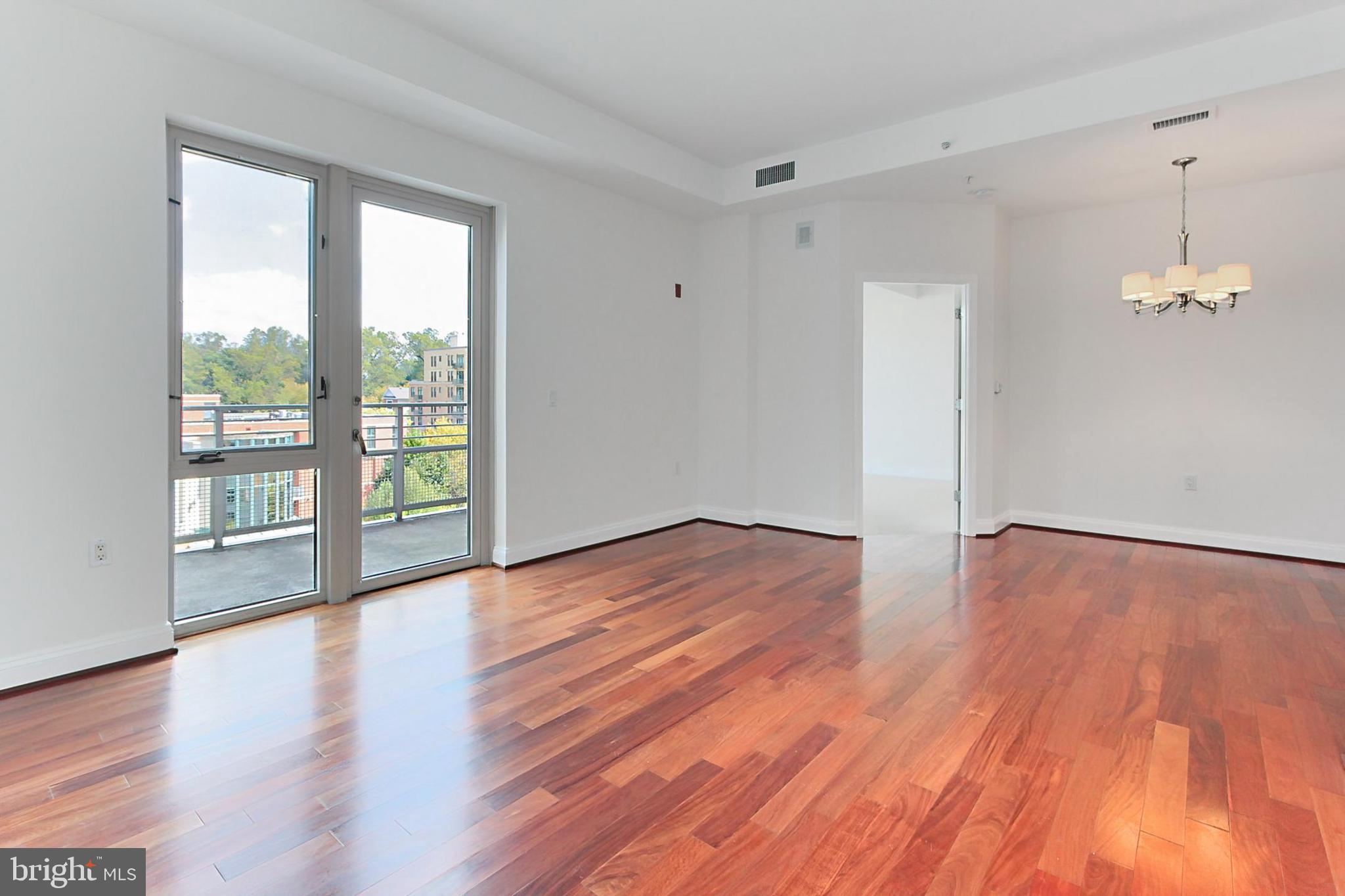 BYRON CONDOMINIUM - Residential