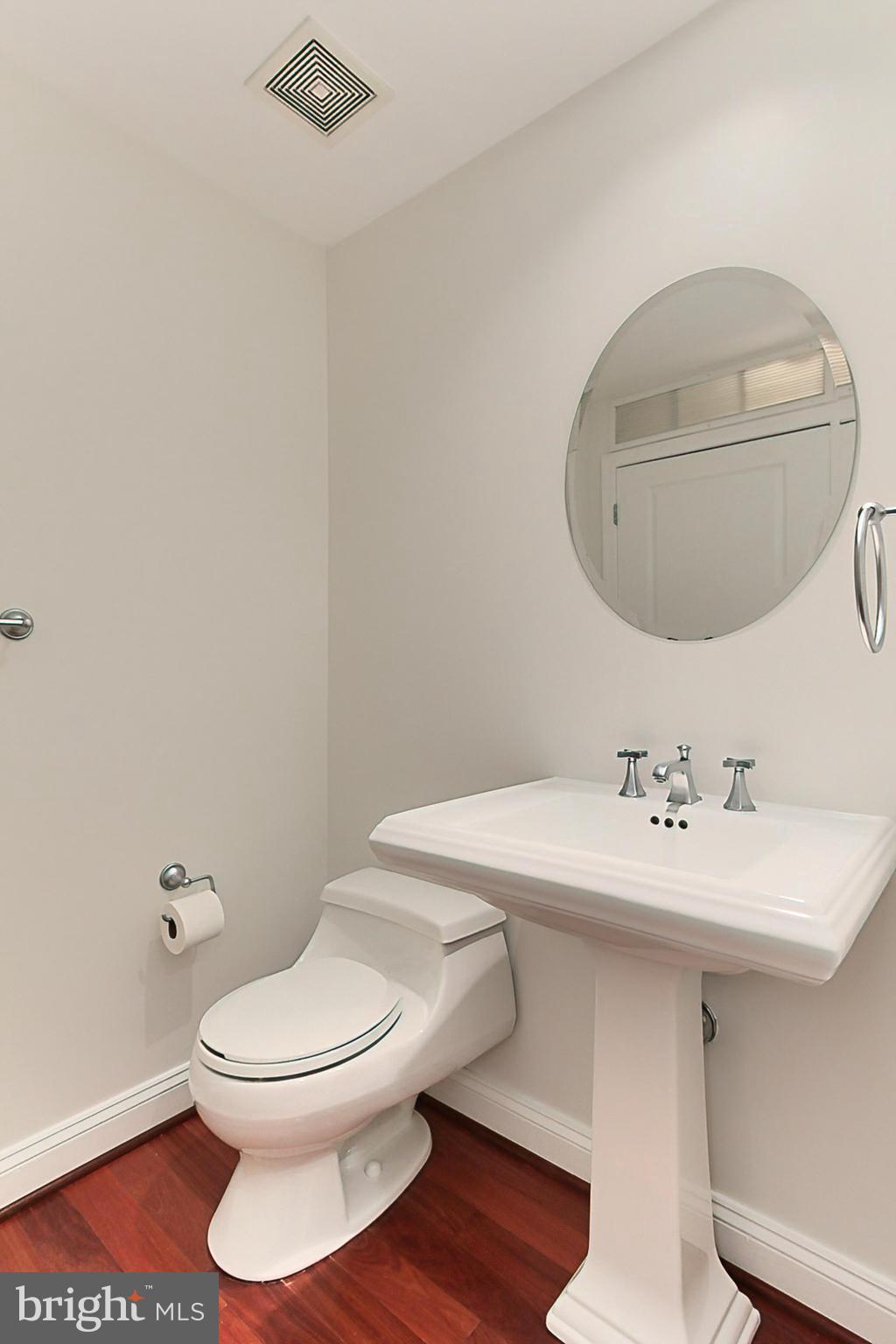 BYRON CONDOMINIUM - Residential