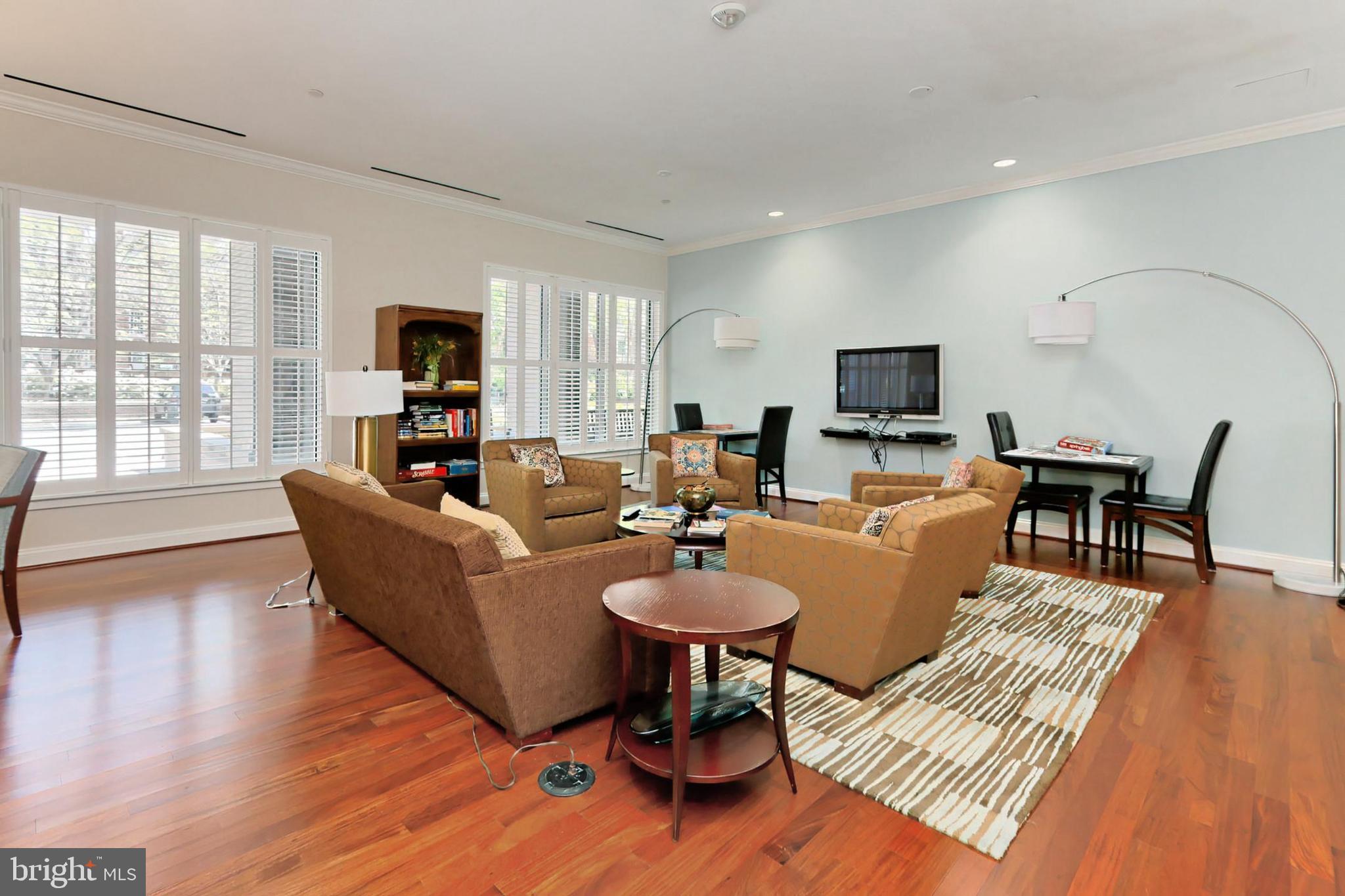 BYRON CONDOMINIUM - Residential