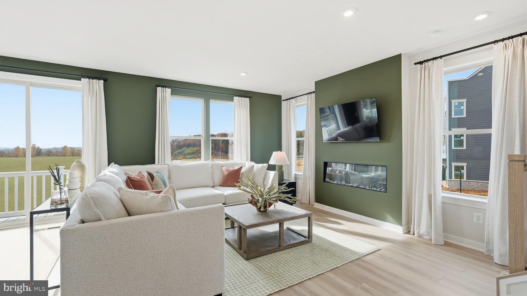 POTOMAC SHORES - Residential