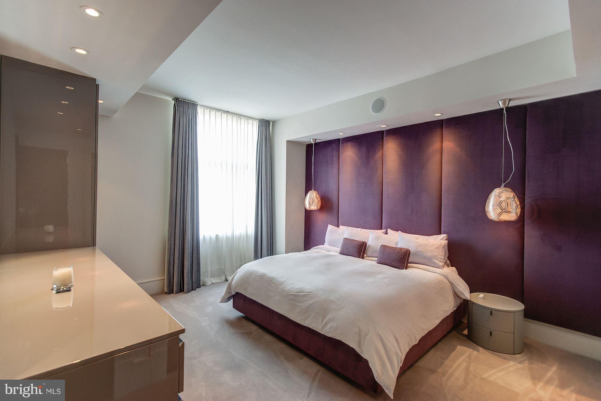 MIDTOWN AT RESTON TOWN CENTER - Residential