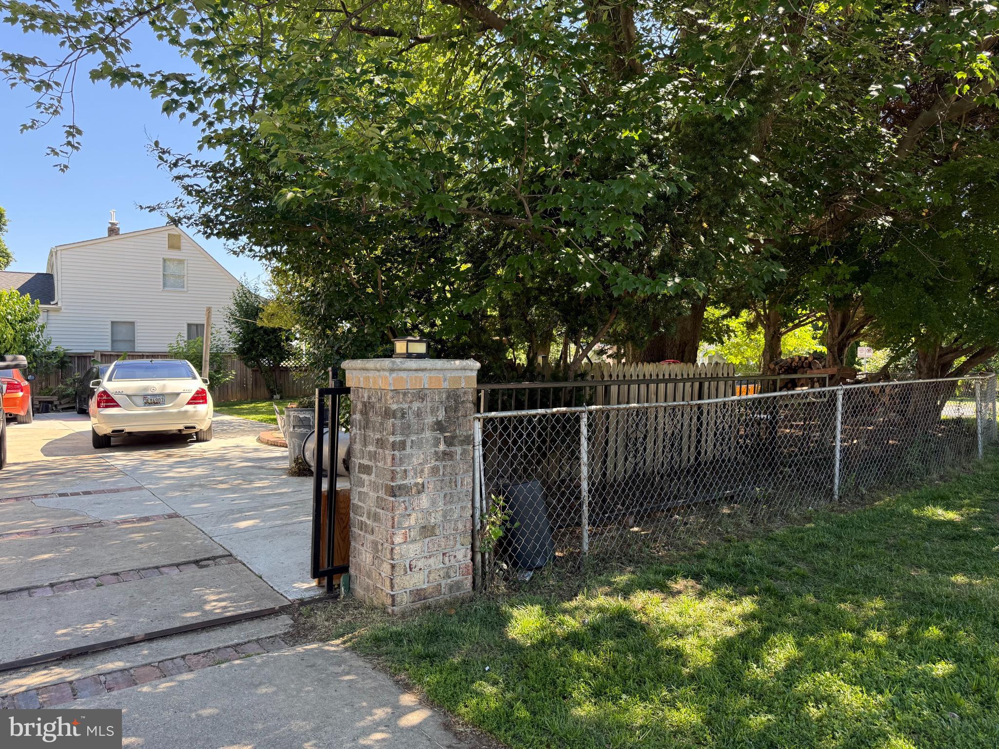 GLENMONT - Residential