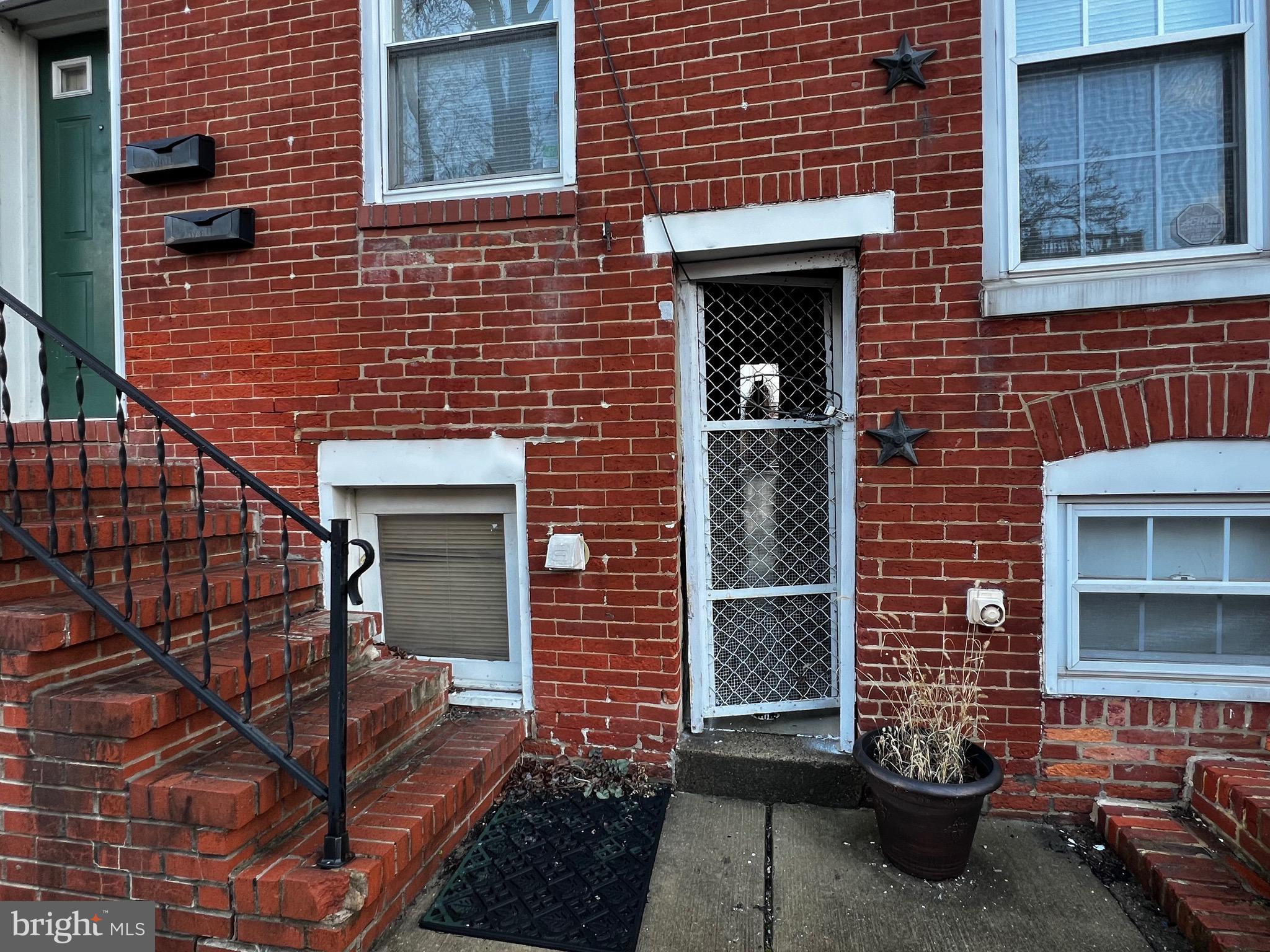 FEDERAL HILL HISTORIC DISTRICT - Residential Lease