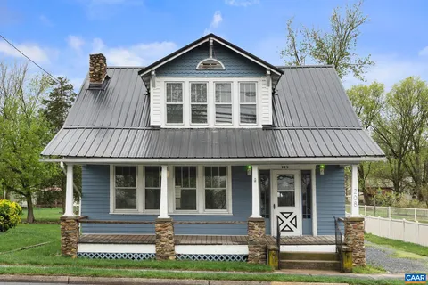 208 E Lee St, Broadway, VA MLS: 662924