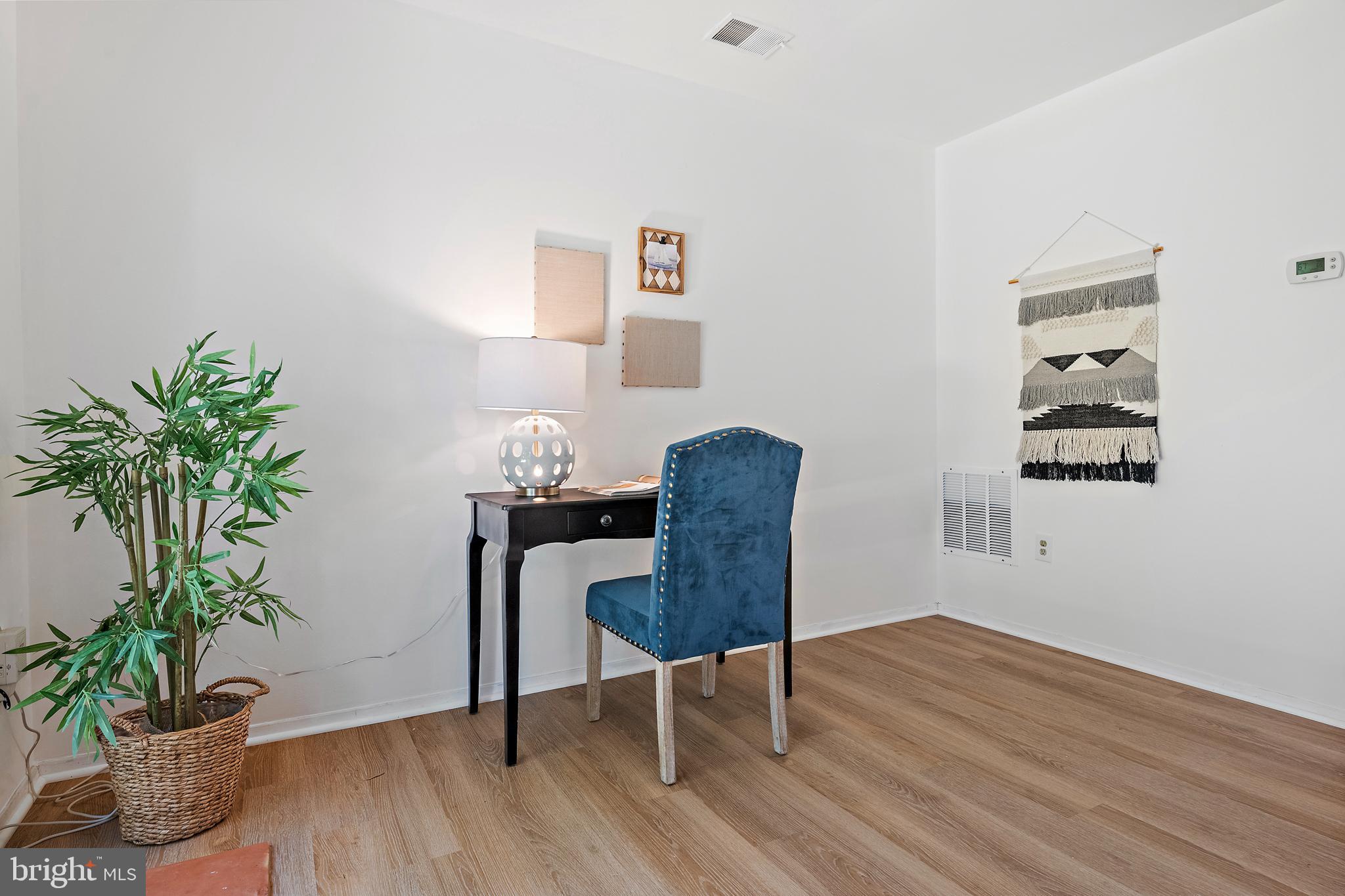 PAINTERS HILL - Residential