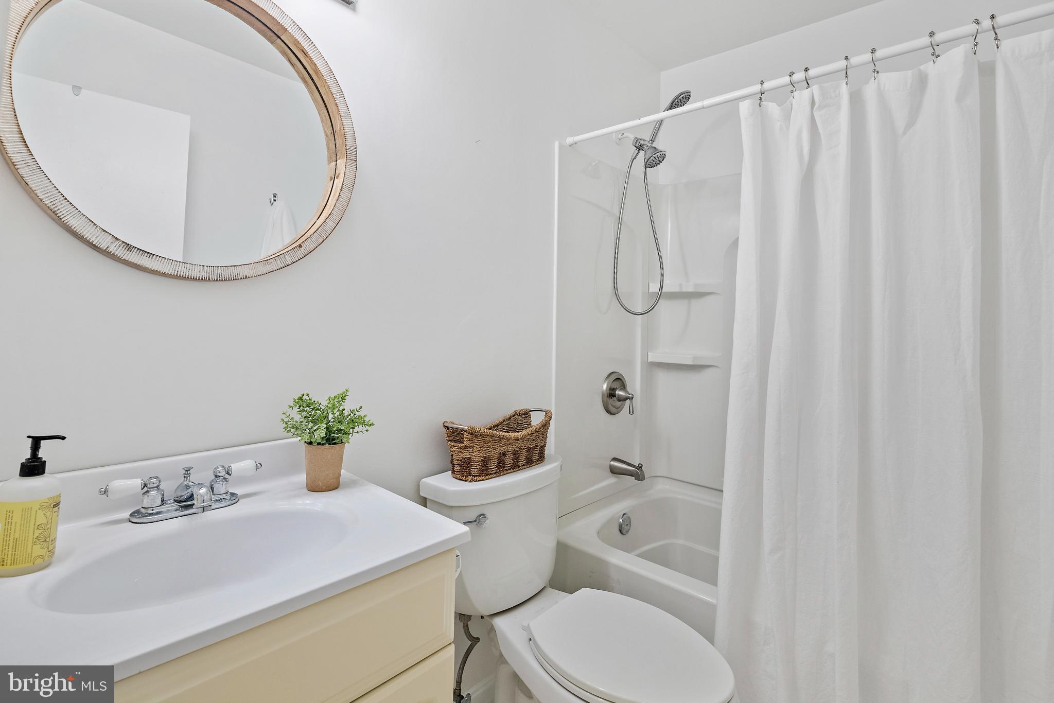 PAINTERS HILL - Residential