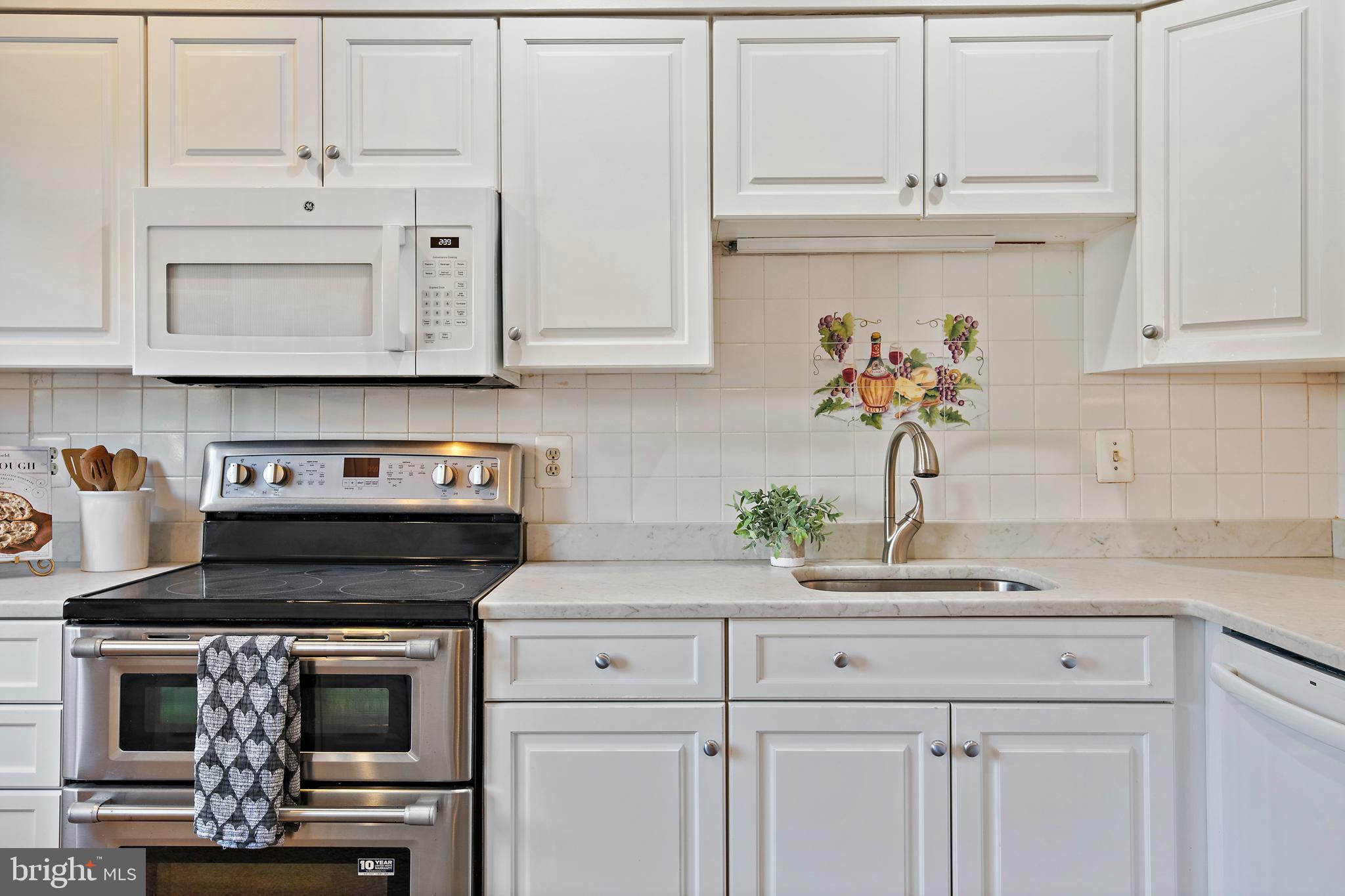 PAINTERS HILL - Residential