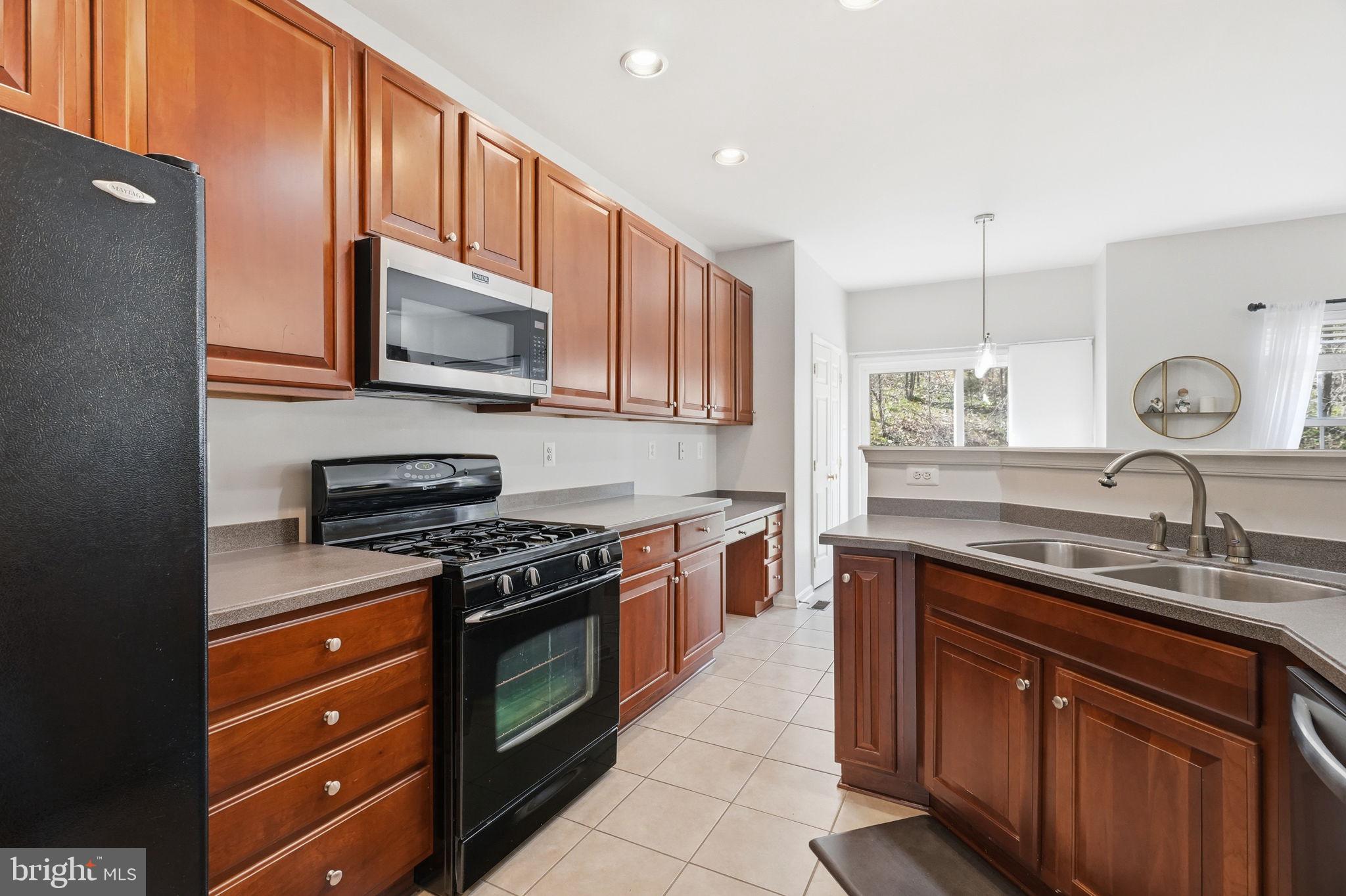 PENNS MANOR - Residential