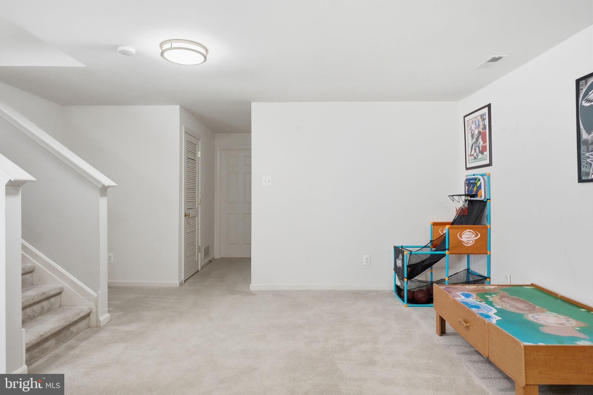 PENNS MANOR - Residential