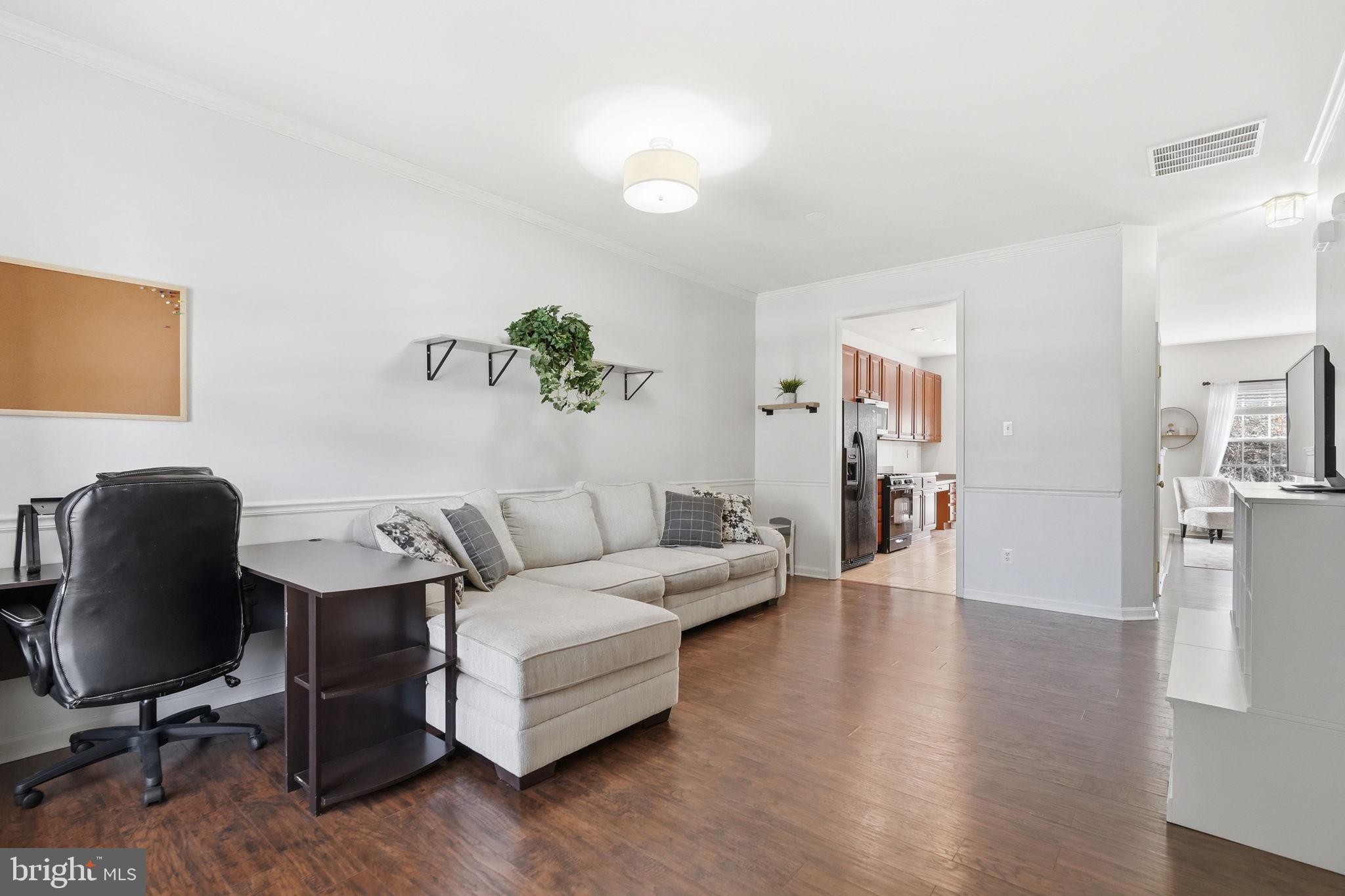 PENNS MANOR - Residential