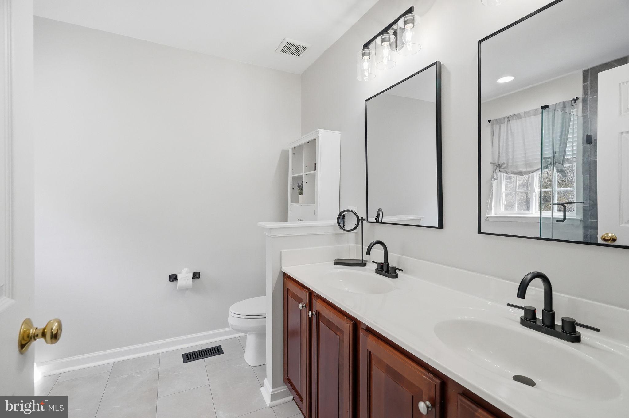 PENNS MANOR - Residential