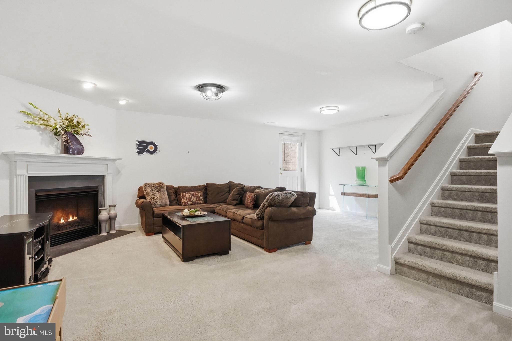 PENNS MANOR - Residential