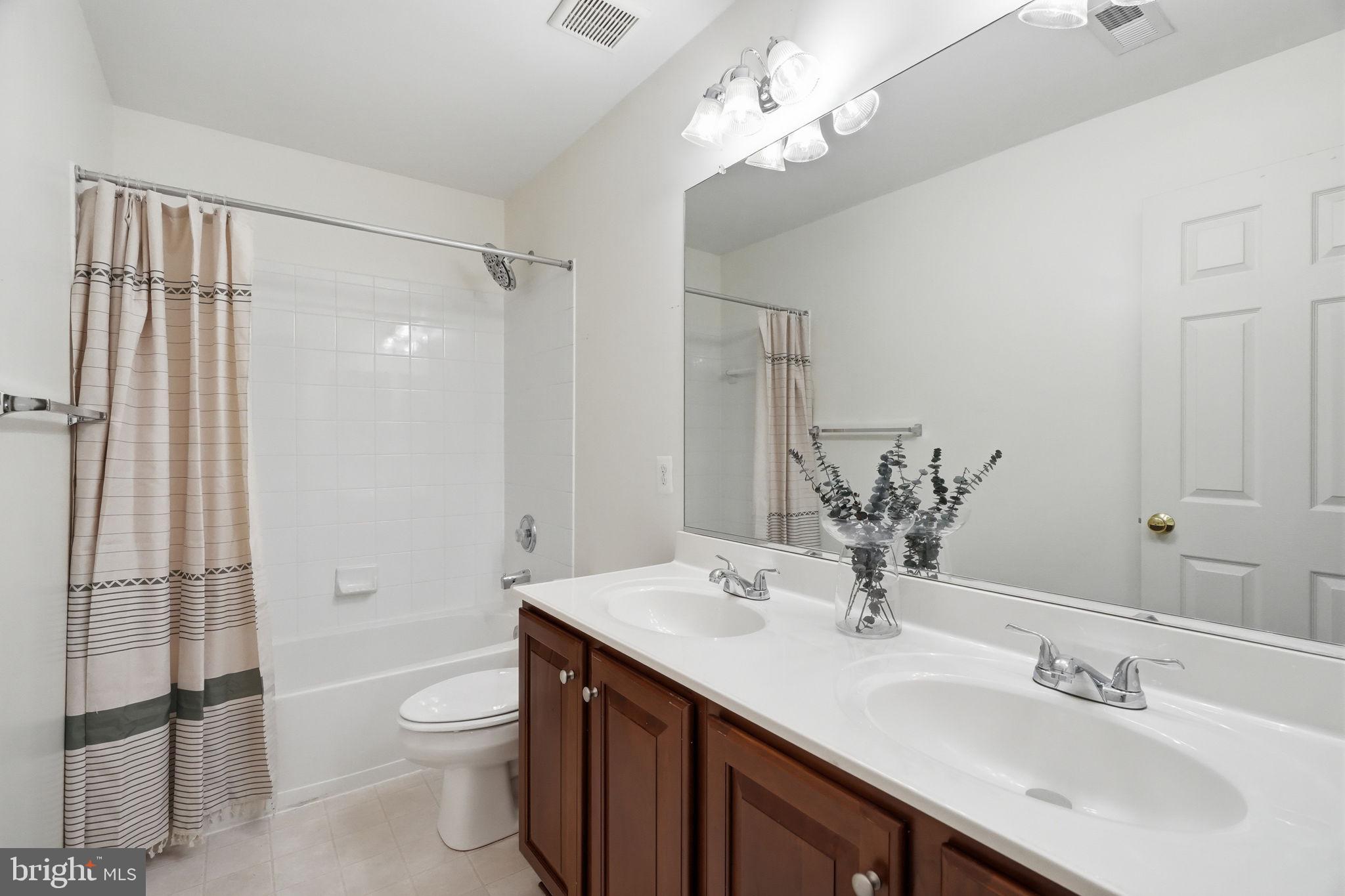 PENNS MANOR - Residential